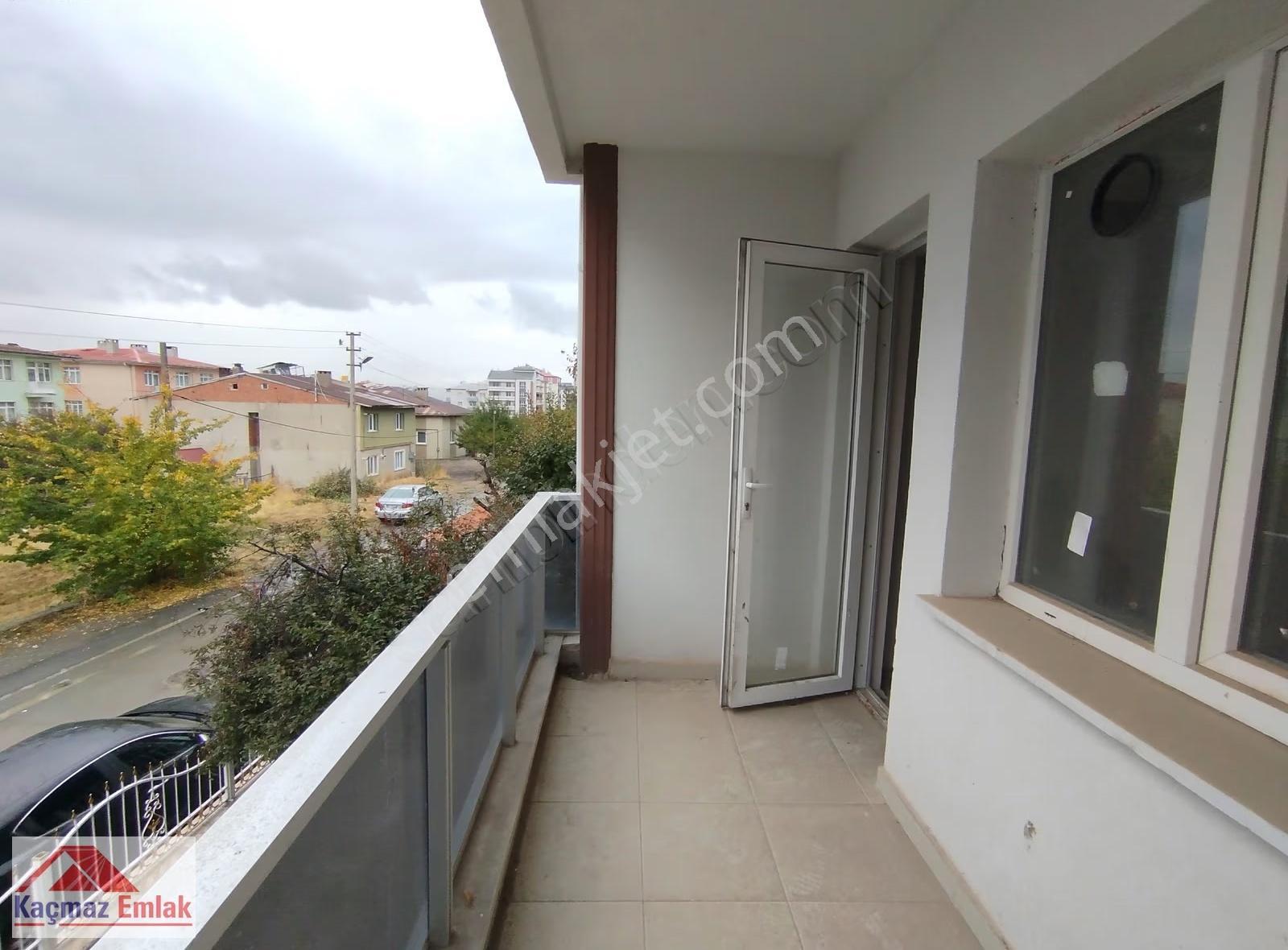 Sivas Kılavuz Mah. Satılık 3+1 Daire 120 M² Asansörlü - Görsel 5