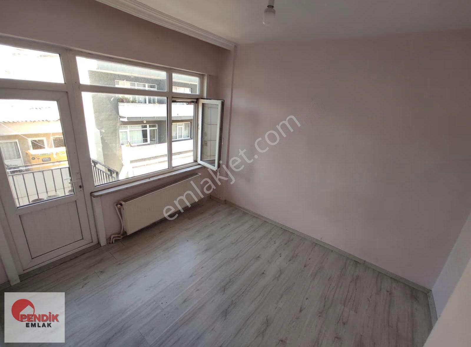 Pendik 19 Mayıs Caddesi Üzeri Balkonlu 3+1 Kiralık Geniş Daire - Görsel 6