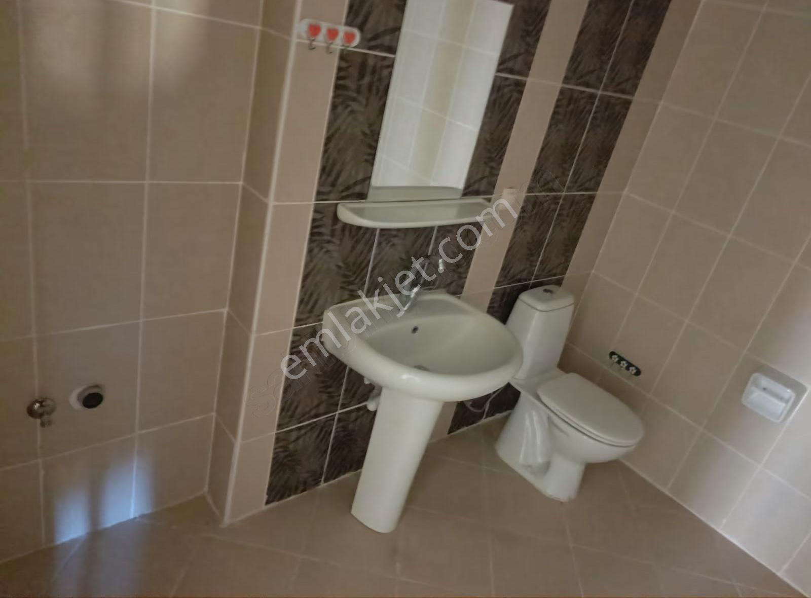 İpekyolu Yapı Emlak'tan Bakımlı Daire - Görsel 13