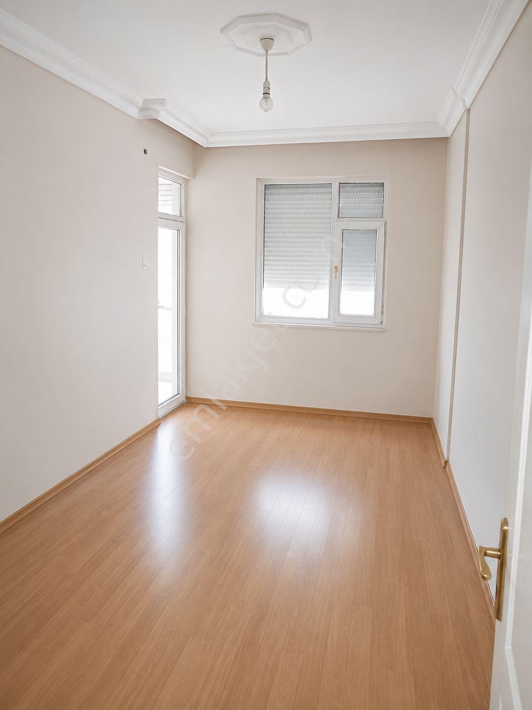 Muratpaşa Yıldız Mahallesi'nde Geniş 3+1 Kiralık Daire - Görsel 3