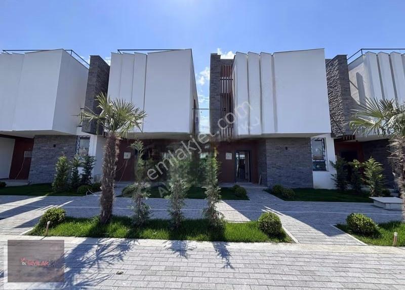Emlak Kent'ten Samsun'un En Prestijli Sitesinde Fırsat Villa - Görsel 9
