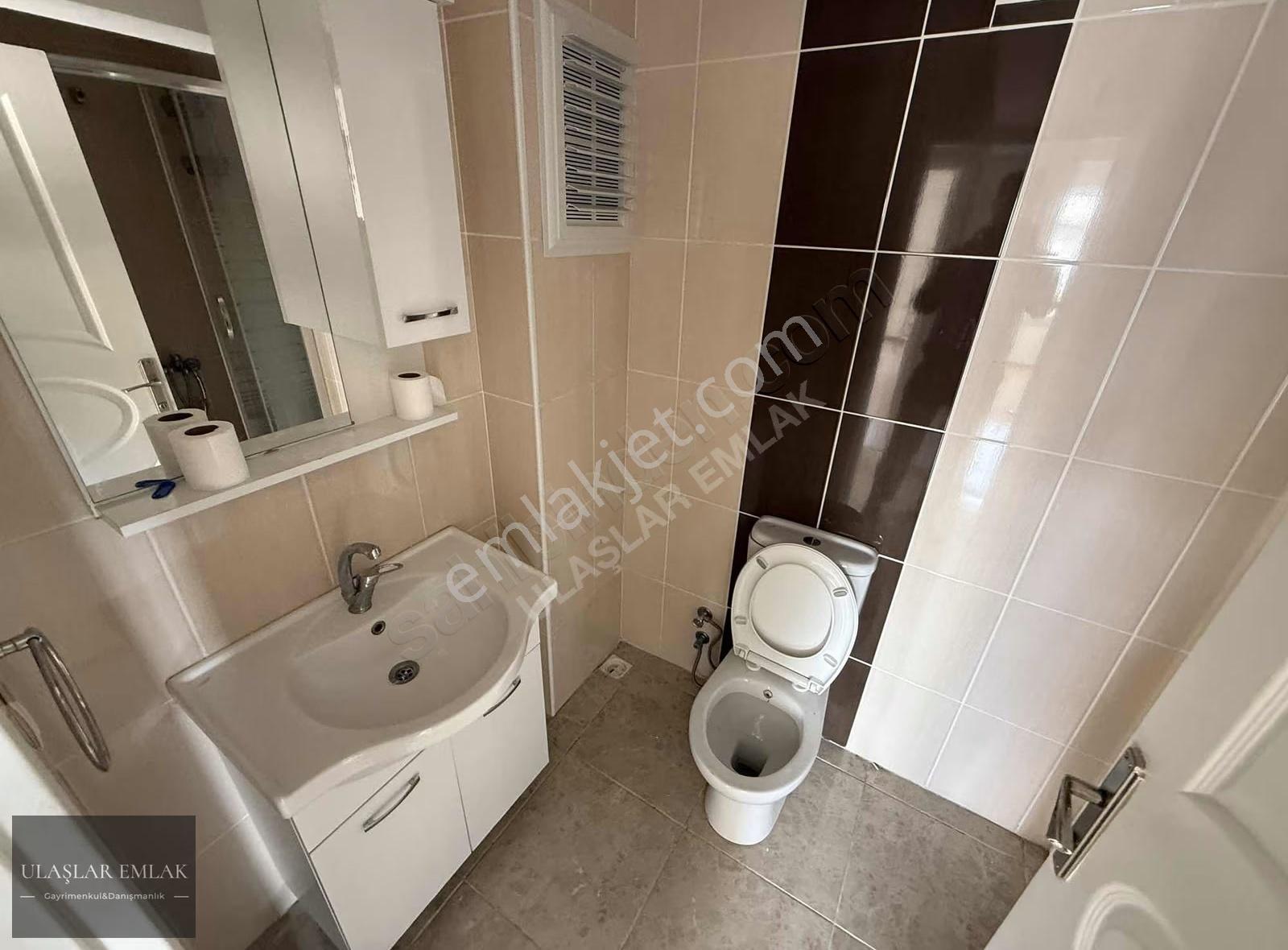 Finans Merkezi Karşısında Otoparklı Arakat 3+1 125 M2 Daire - Görsel 4