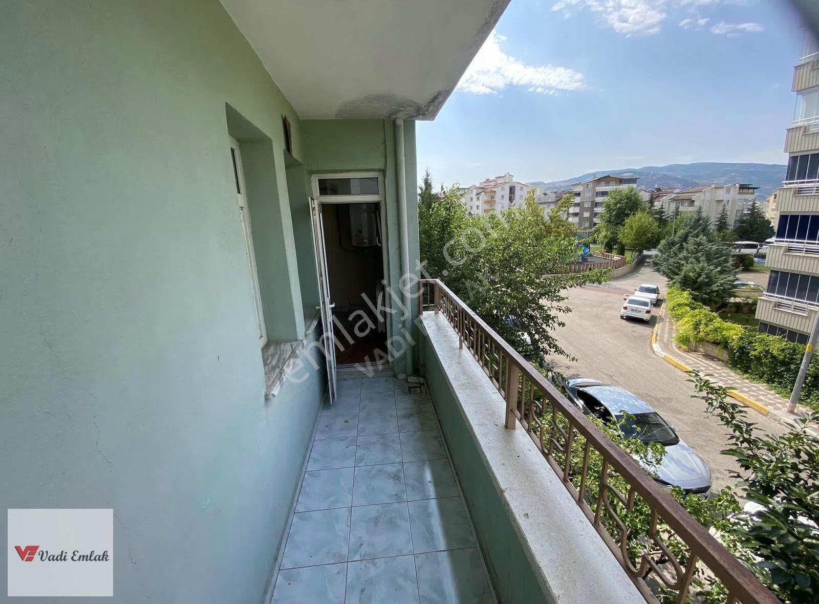 Karşıyaka Mahallesinde Kiralık 3+1 Daire | Vadi Emlak - Görsel 28