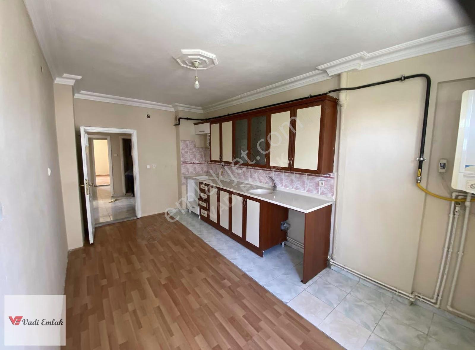 Karşıyaka Mahallesinde Kiralık 3+1 Daire | Vadi Emlak - Görsel 12