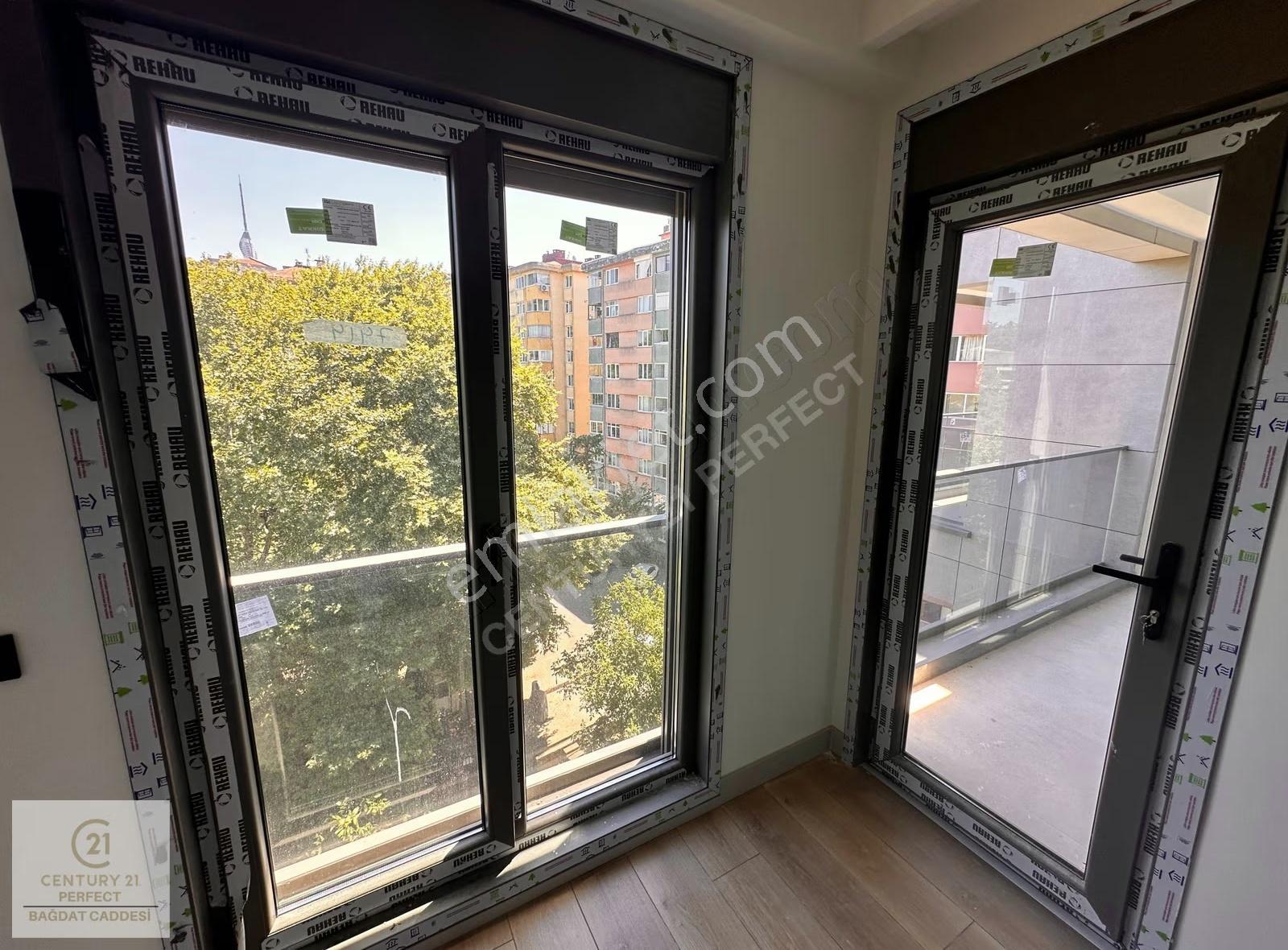 Koşuyolu Validebağ Sitesi Yüksek Katta 3+1 Balkonlu Sıfır Daire - Görsel 29