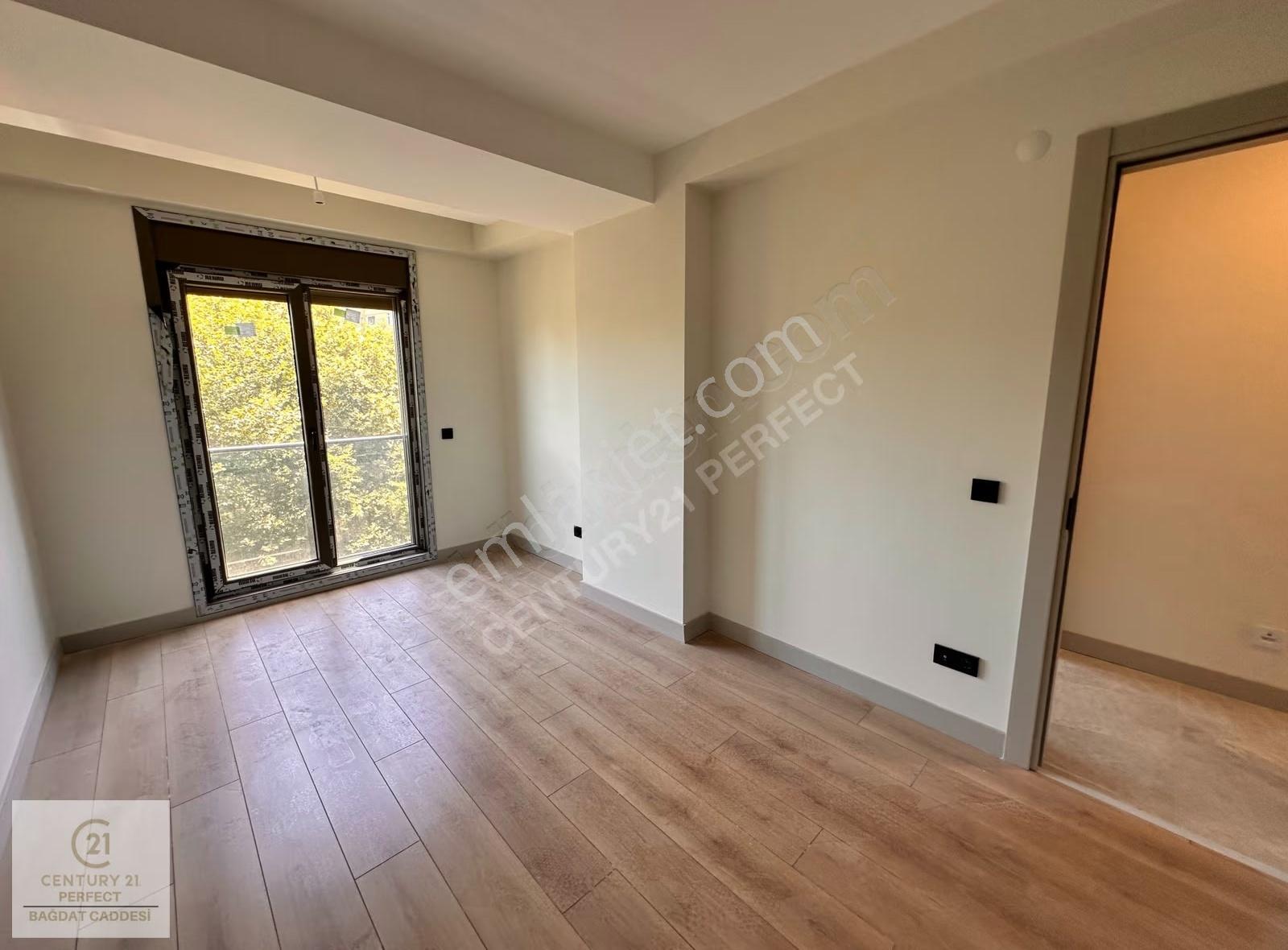 Koşuyolu Validebağ Sitesi Yüksek Katta 3+1 Balkonlu Sıfır Daire - Görsel 8