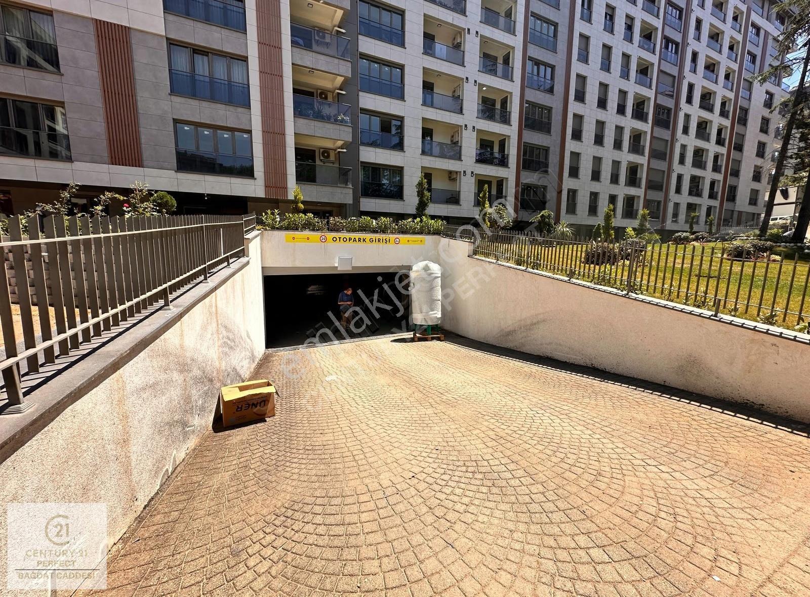 Koşuyolu Validebağ Sitesi Yüksek Katta 3+1 Balkonlu Sıfır Daire - Görsel 35
