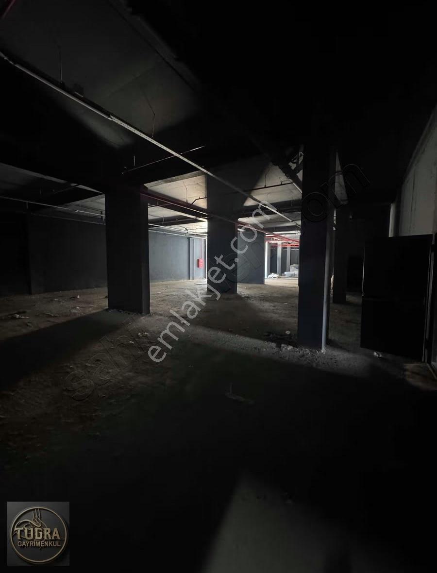 Tuğra'dan Uysal Centro Proesinde Ön Cephe Arakat Lüks Daire - Görsel 28