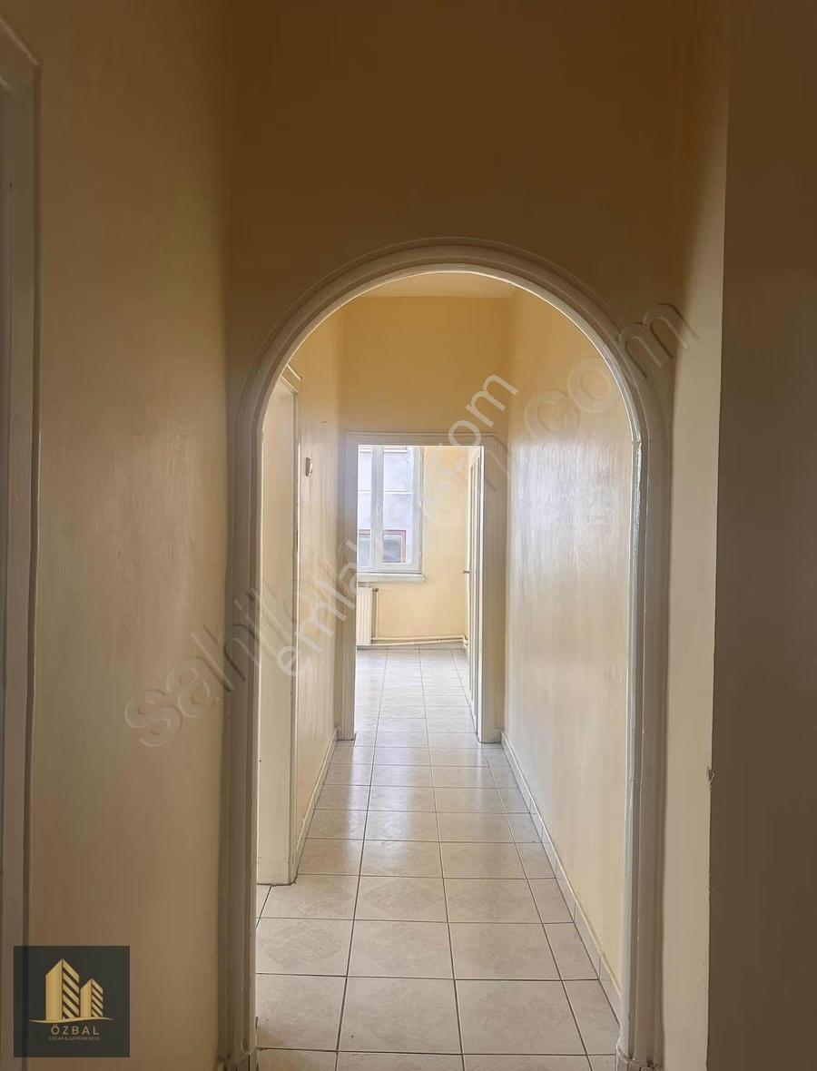 Özbal Emlak Ofis Gevran Caddesinde Kiralık Daire - Görsel 13