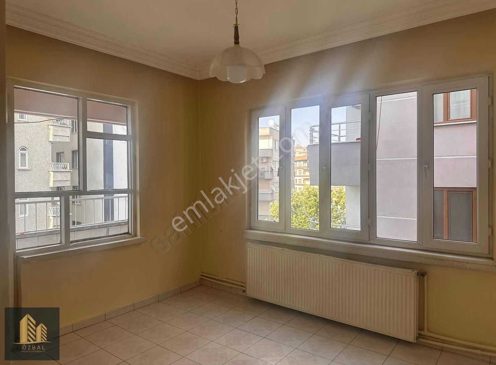 Özbal Emlak Ofis Gevran Caddesinde Kiralık Daire - Görsel 12
