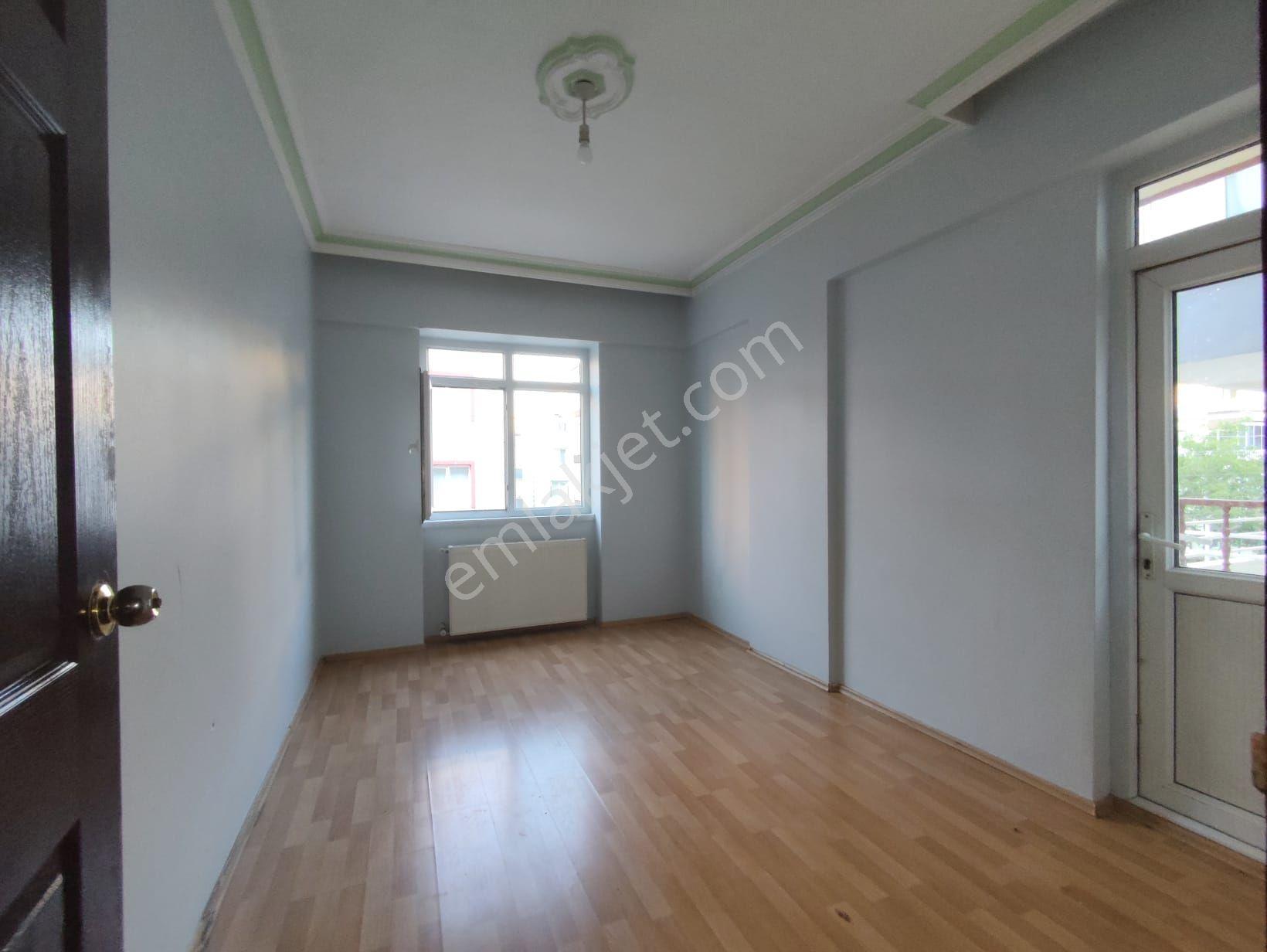 Yılmaz Gayrımenkulden Kiralık 3+1 Masrafsız 1.katta Kıra 20 Bin - Görsel 30