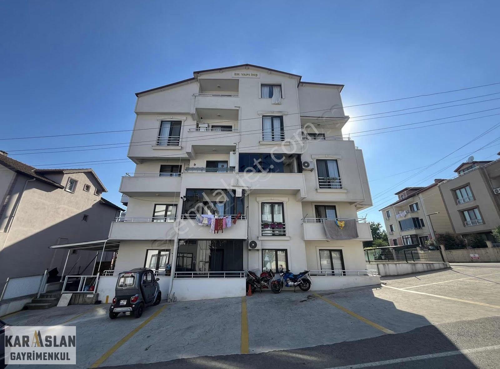 Başiskele Serdar Mahallesinde 2+1 Kiralık Çatı Dublex Daire