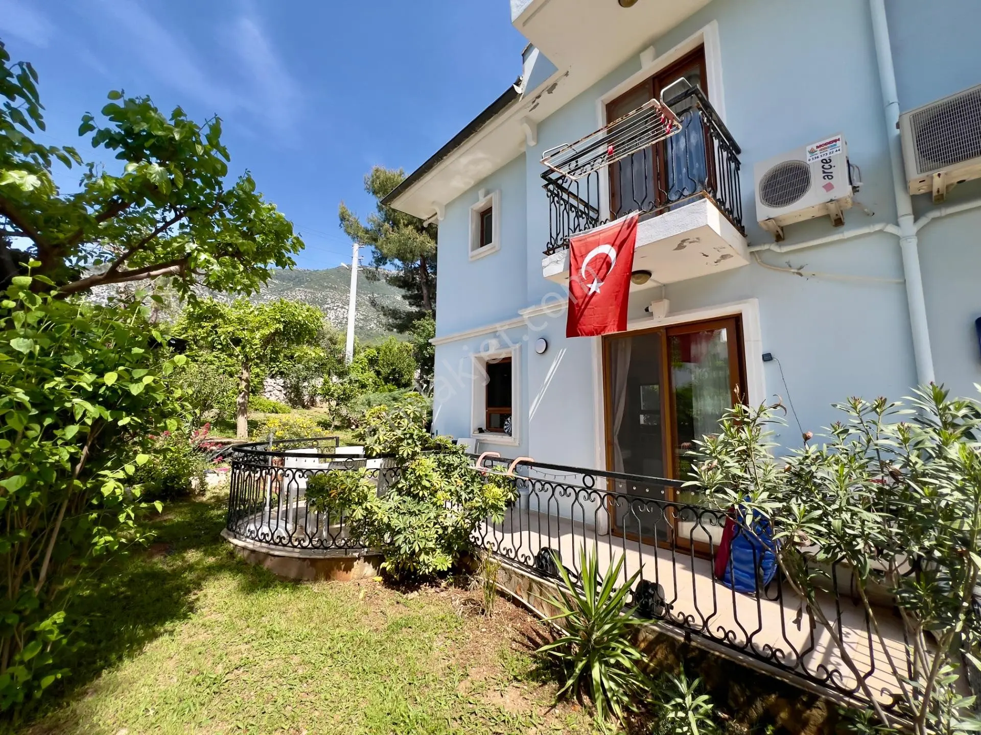 Ölüdeniz'de Özel Tenis Kortlu & Havuzlu Dubleks Villa.