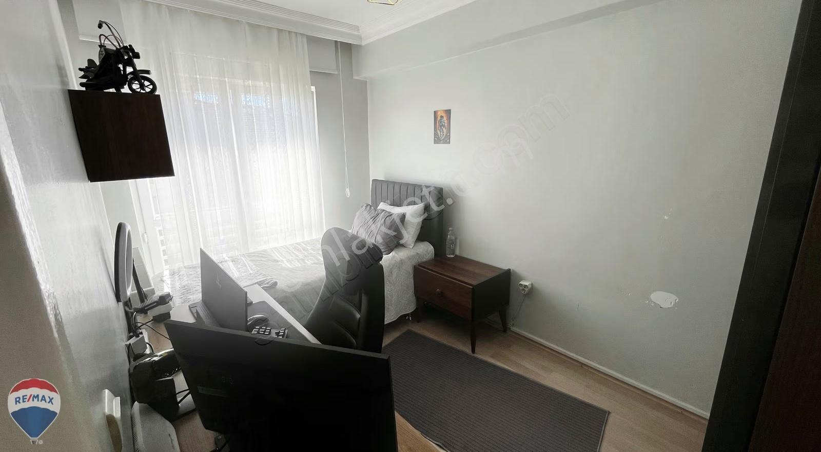 Remax Maviden 1409 Ada Küme Evlerde 3+1 Yenilenmiş Arakat Daire - Görsel 8