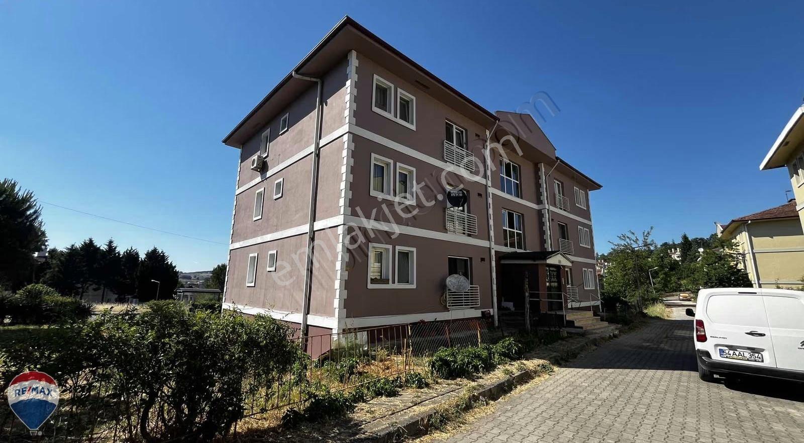 Remax Maviden 1411 Ada Küme Evlerde 3+1 Yenilenmiş 3.kat Daire - Görsel 15
