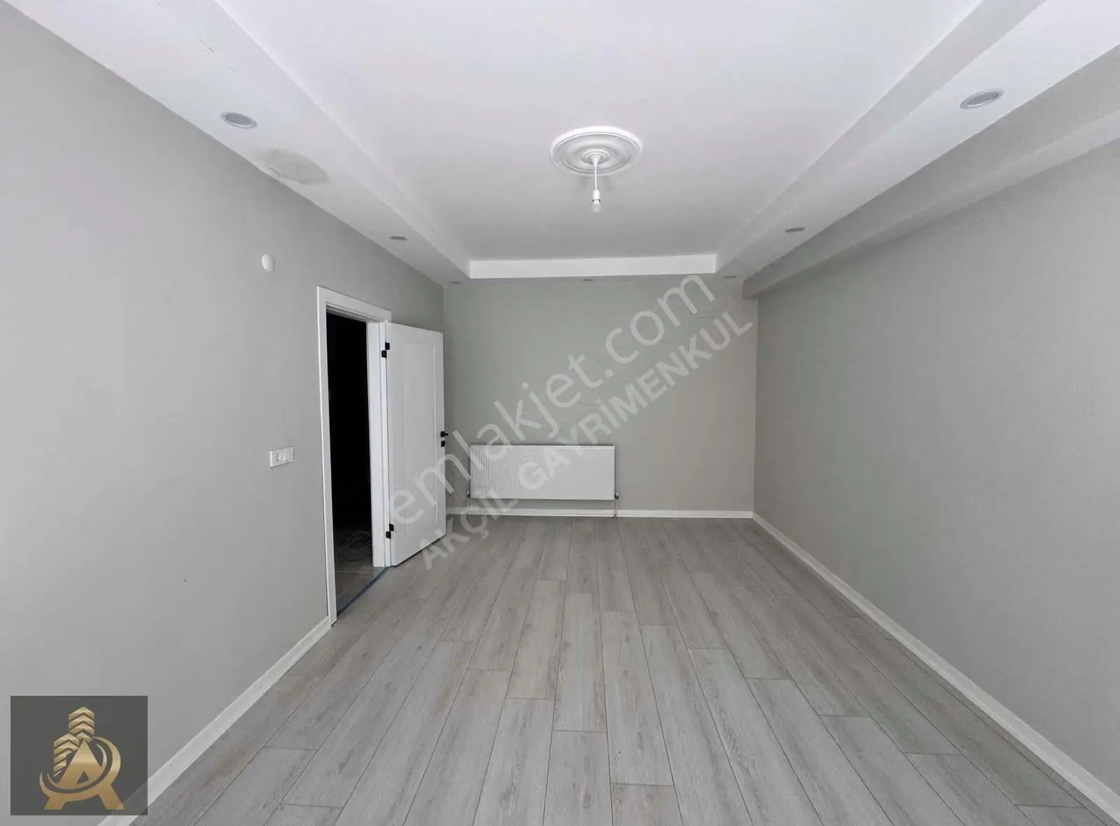 Akçil'den Çarşı Merkezinde Kiralık Sıfır 2+1 Ara Kat Daire - Görsel 2