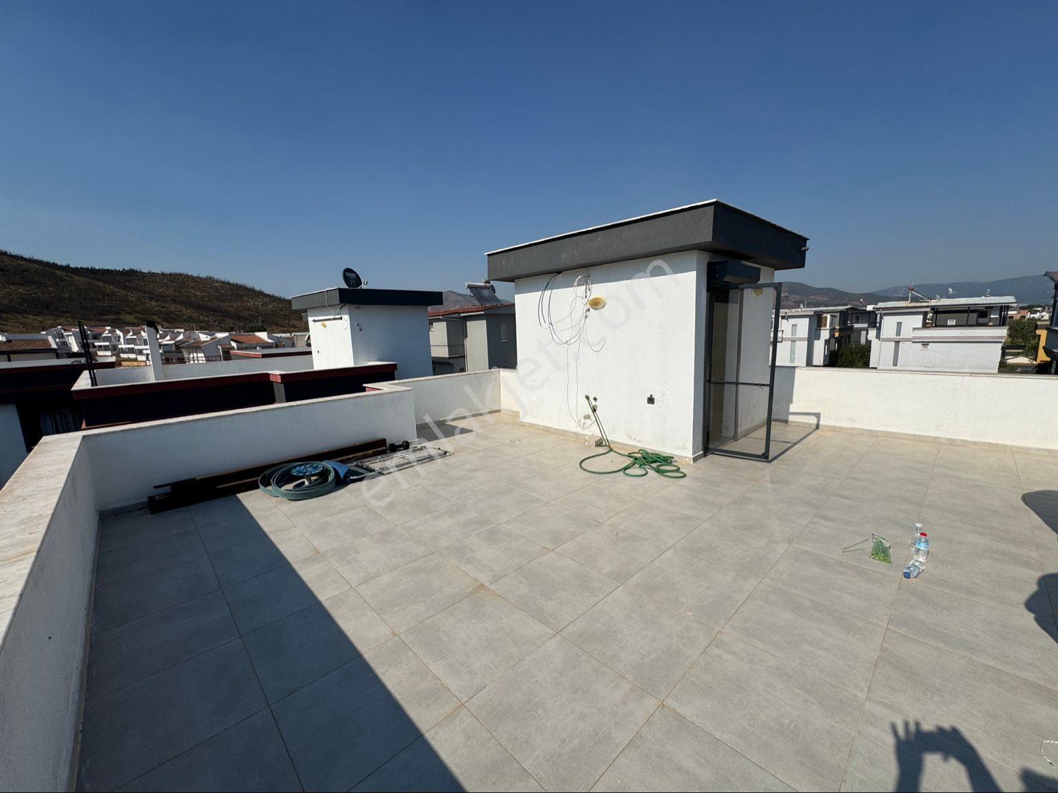 İzmir Seferihisar Doğanbeyde Satılık 260m2 İçinde 3+1 Villa - Görsel 35