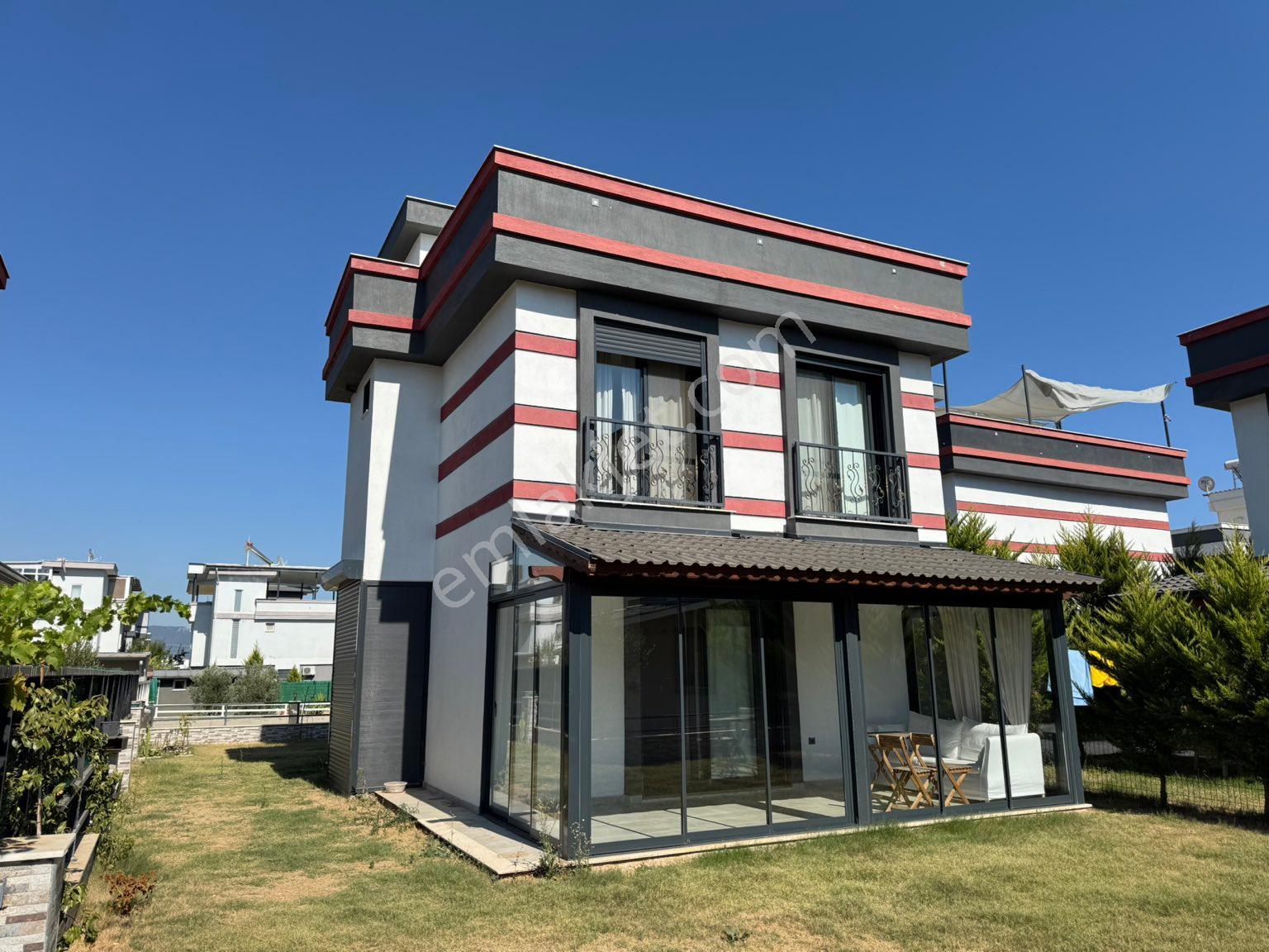 İzmir Seferihisar Doğanbeyde Satılık 260m2 İçinde 3+1 Villa - Görsel 2