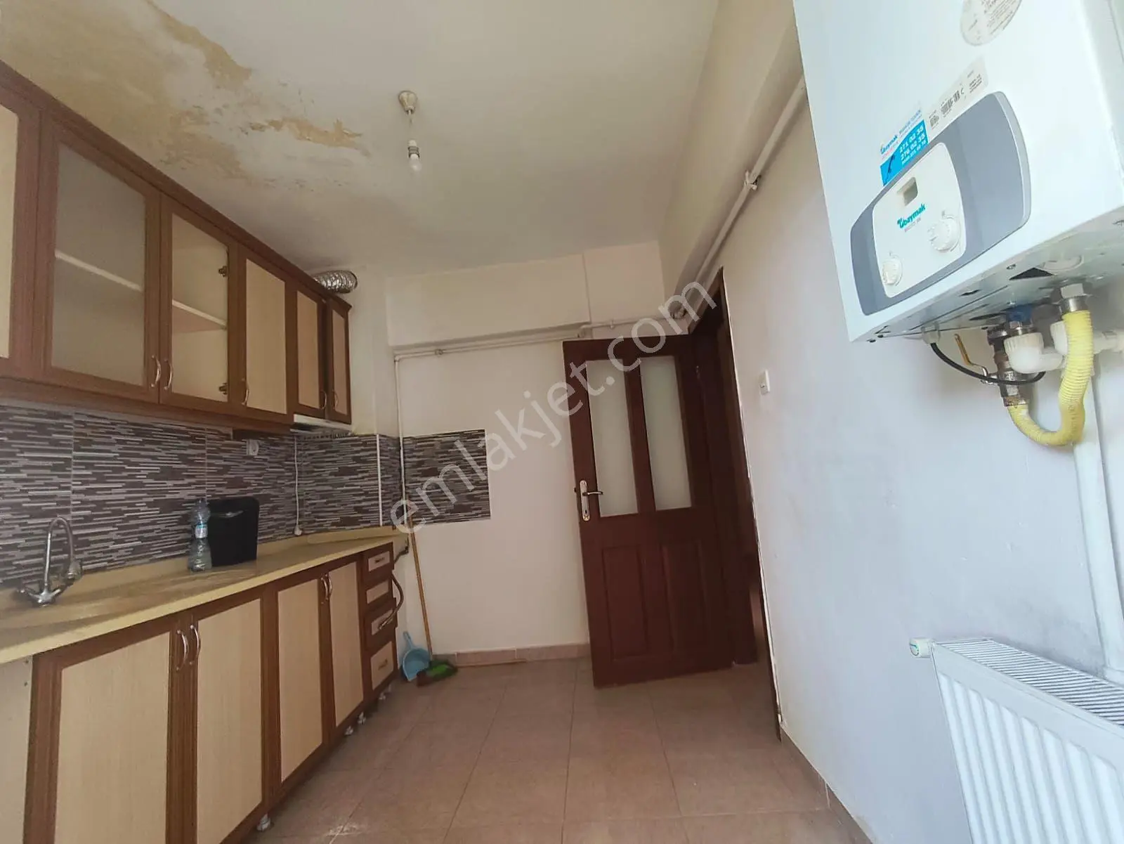 Yılmaz Gayrımenkulden 2+1 Yapılı Masrafsız 1 Kat Ön Cephe Geniş Metre Kare - Görsel 27
