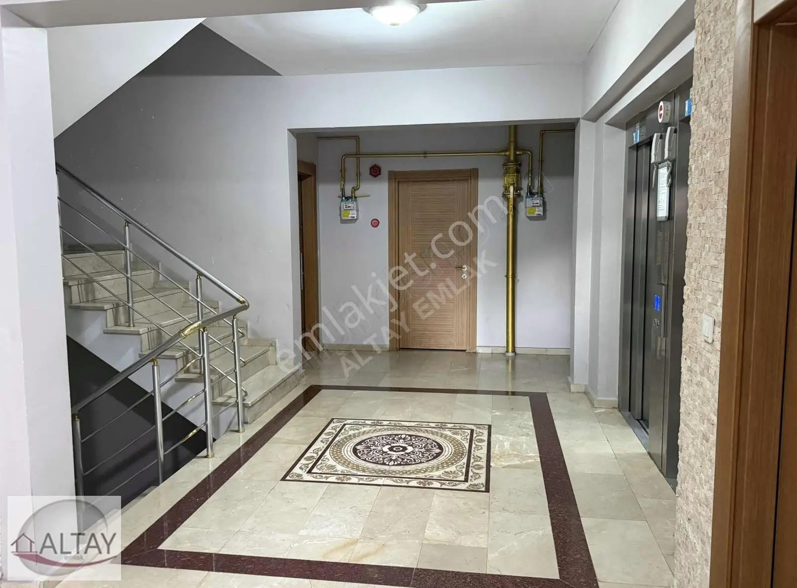 Ataşehir İnönü'de Satılık 2+1, 80m², Yüksek Giriş, Metro Yakını - Görsel 7