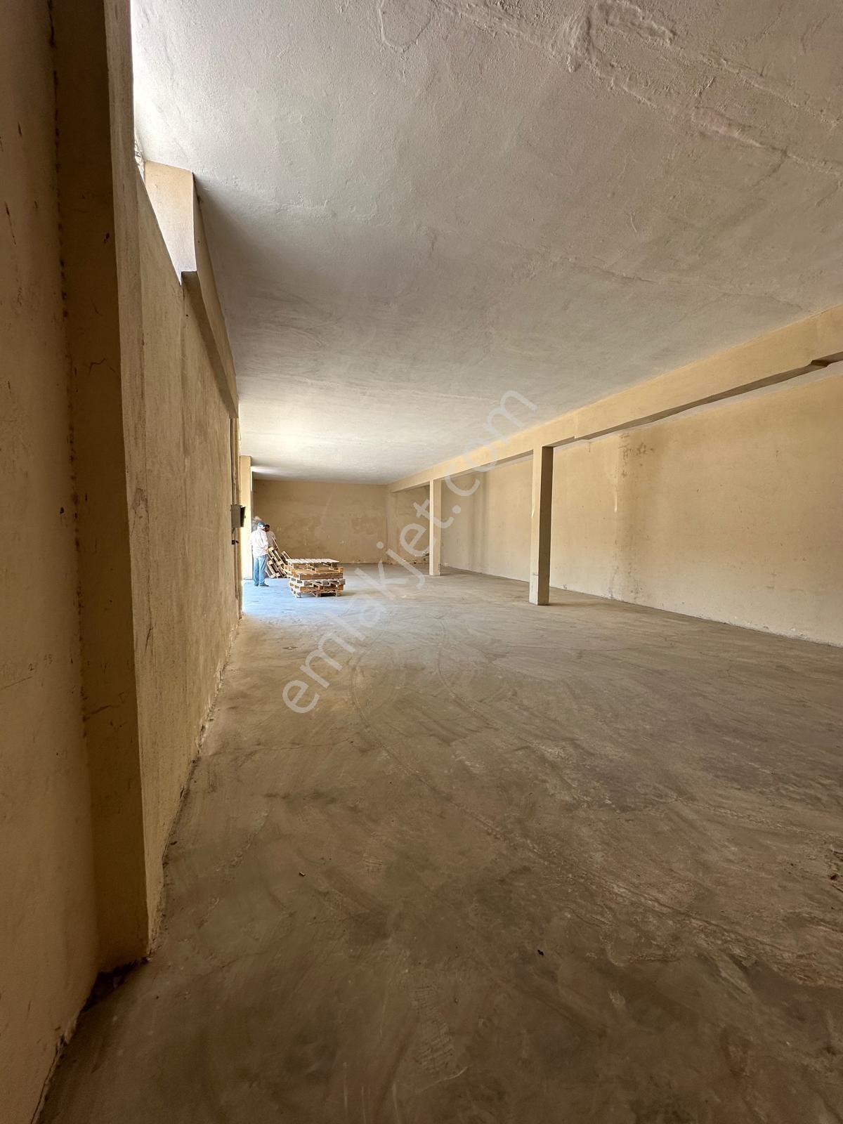 Zorlu'dan Karataş Yolunda Site İçerisinde Kiralık Depolar - Görsel 23