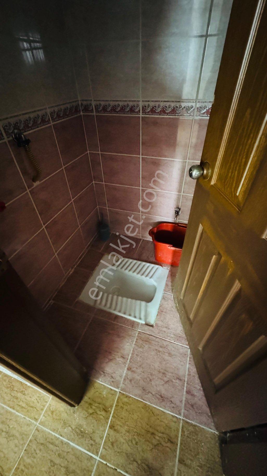 Kiralık Kot2 3+1 120 M2 Balkonlu Temiz Daire - Görsel 12