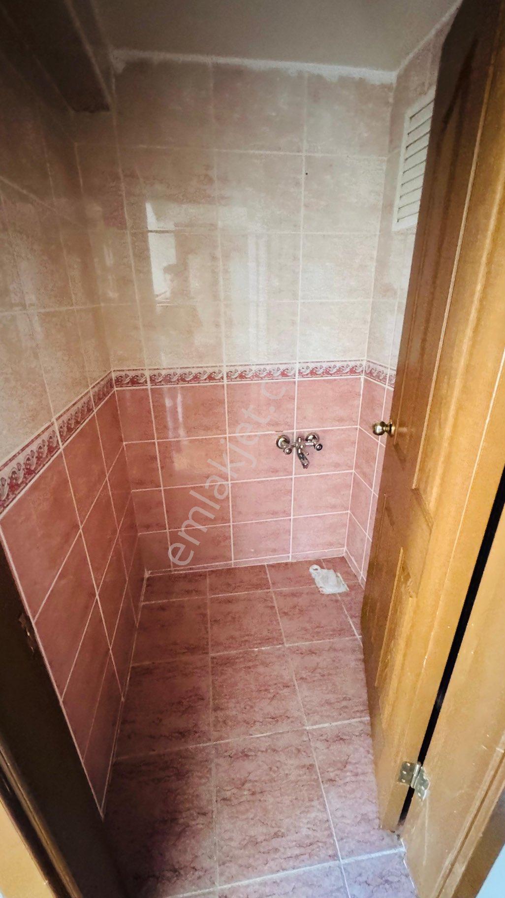Kiralık Kot2 3+1 120 M2 Balkonlu Temiz Daire - Görsel 3