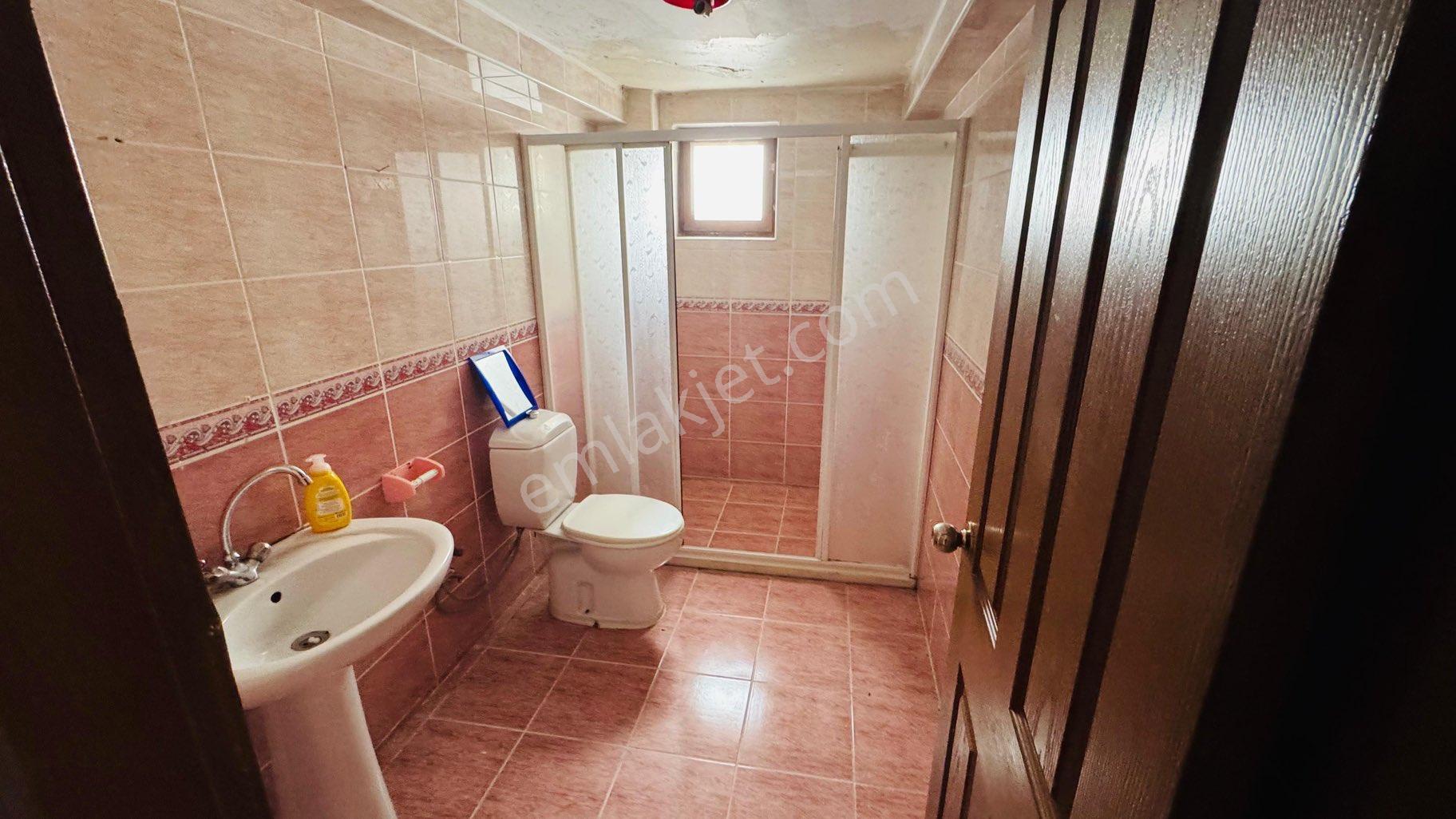 Kiralık Kot2 3+1 120 M2 Balkonlu Temiz Daire - Görsel 11