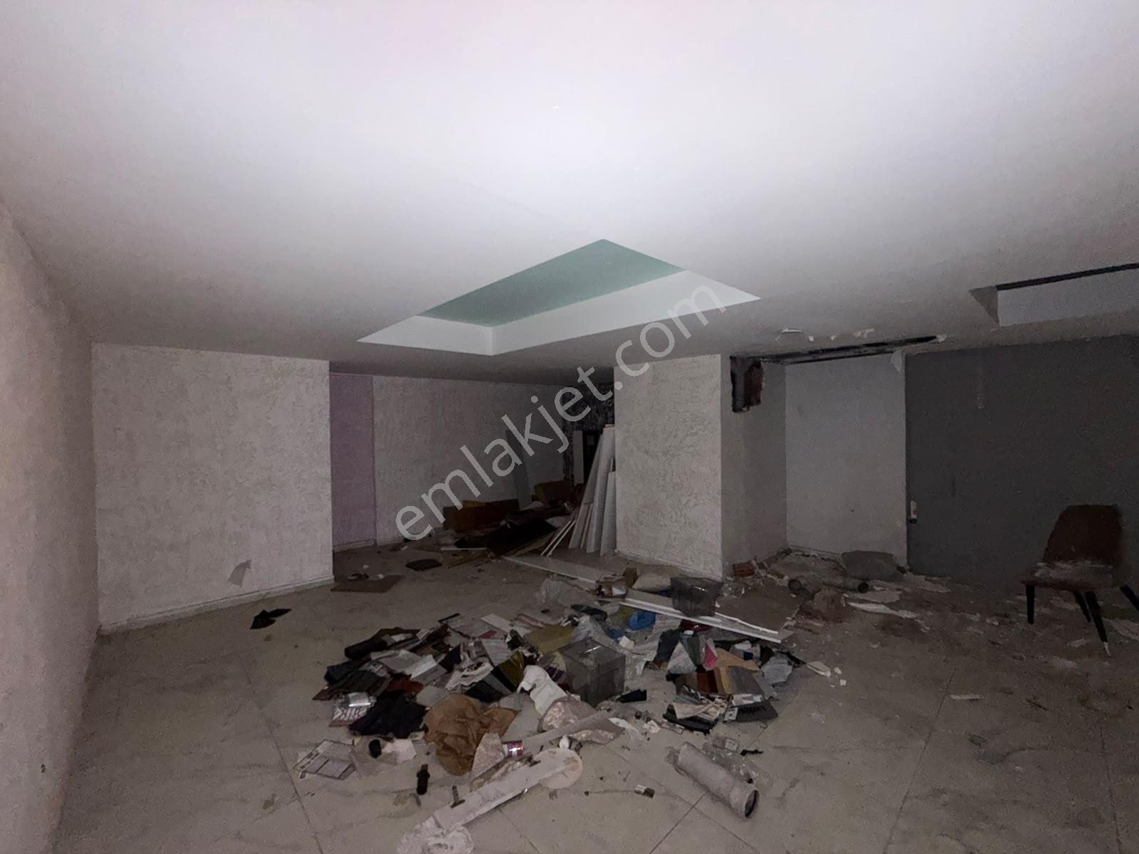 Emlakparktan Mahmutlar Mh Üçgen Park Yanı 160m2 Kiralık Dükkan - Görsel 3