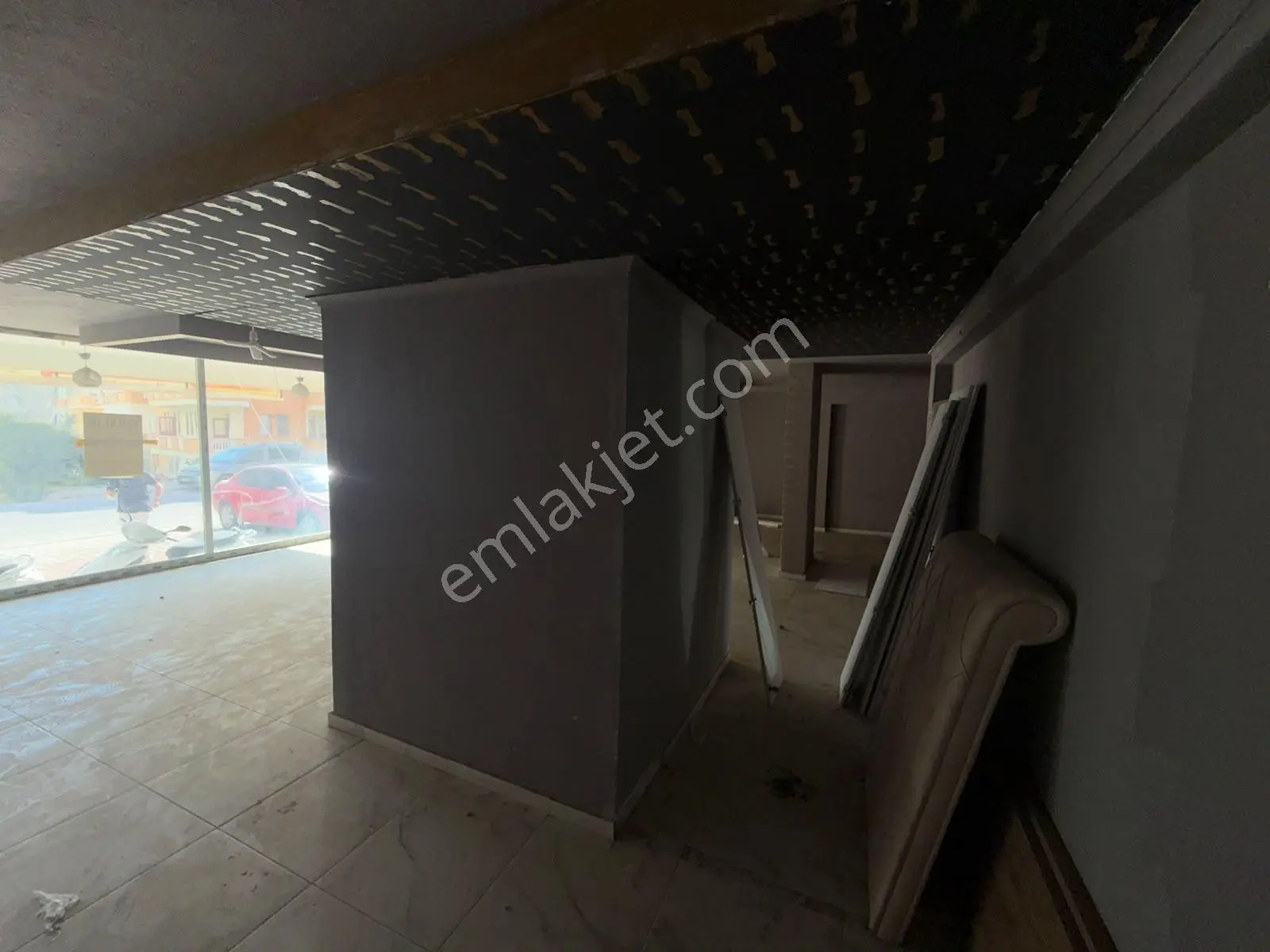 Emlakparktan Mahmutlar Mh Üçgen Park Yanı 160m2 Kiralık Dükkan - Görsel 5
