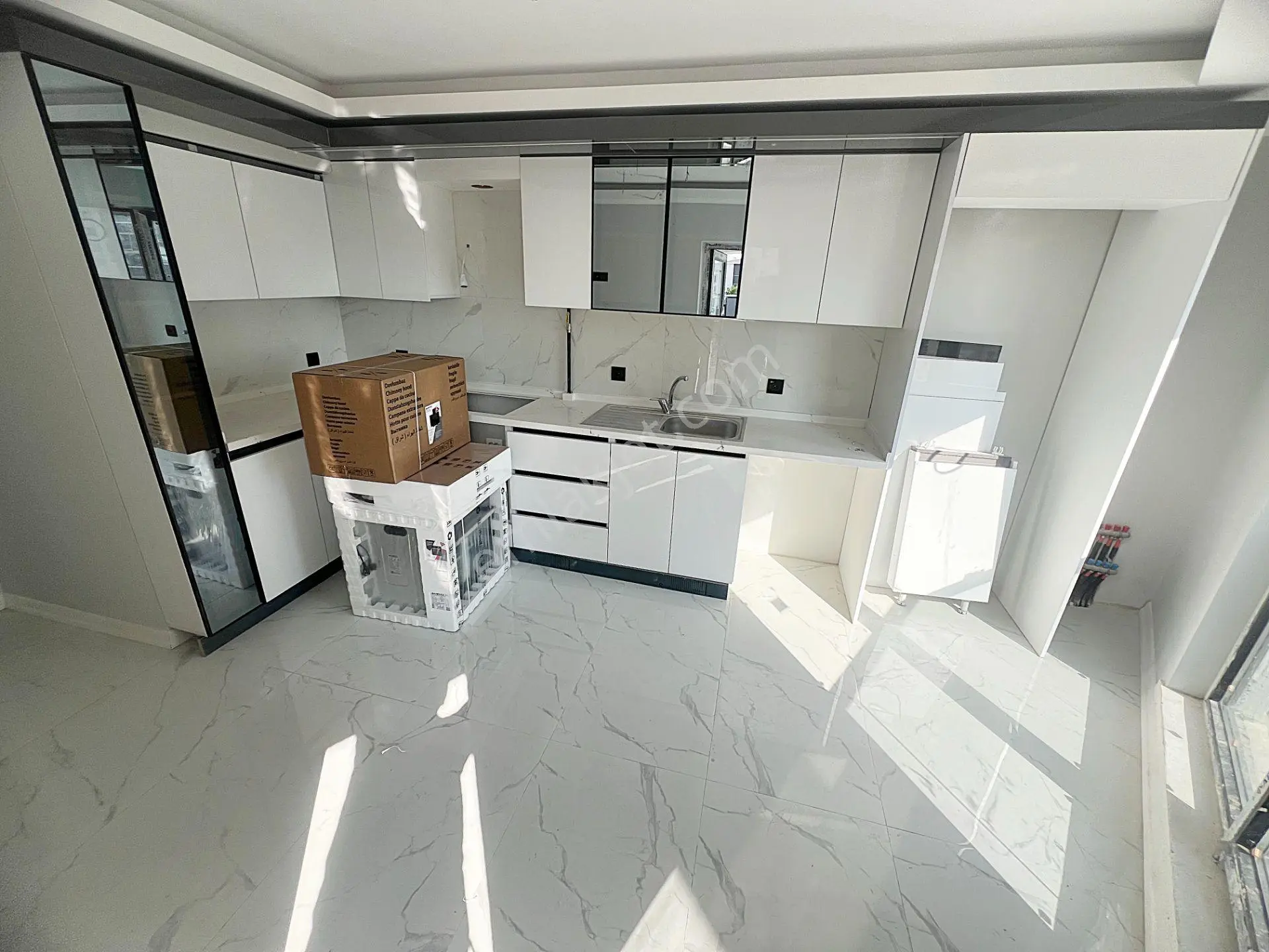 Yukarı Yahyalar Selçuklu Cad Üzerinde Sıfır Oturuma Hazır Ful Yapılı 3+1 Kiralık Daire - Görsel 2