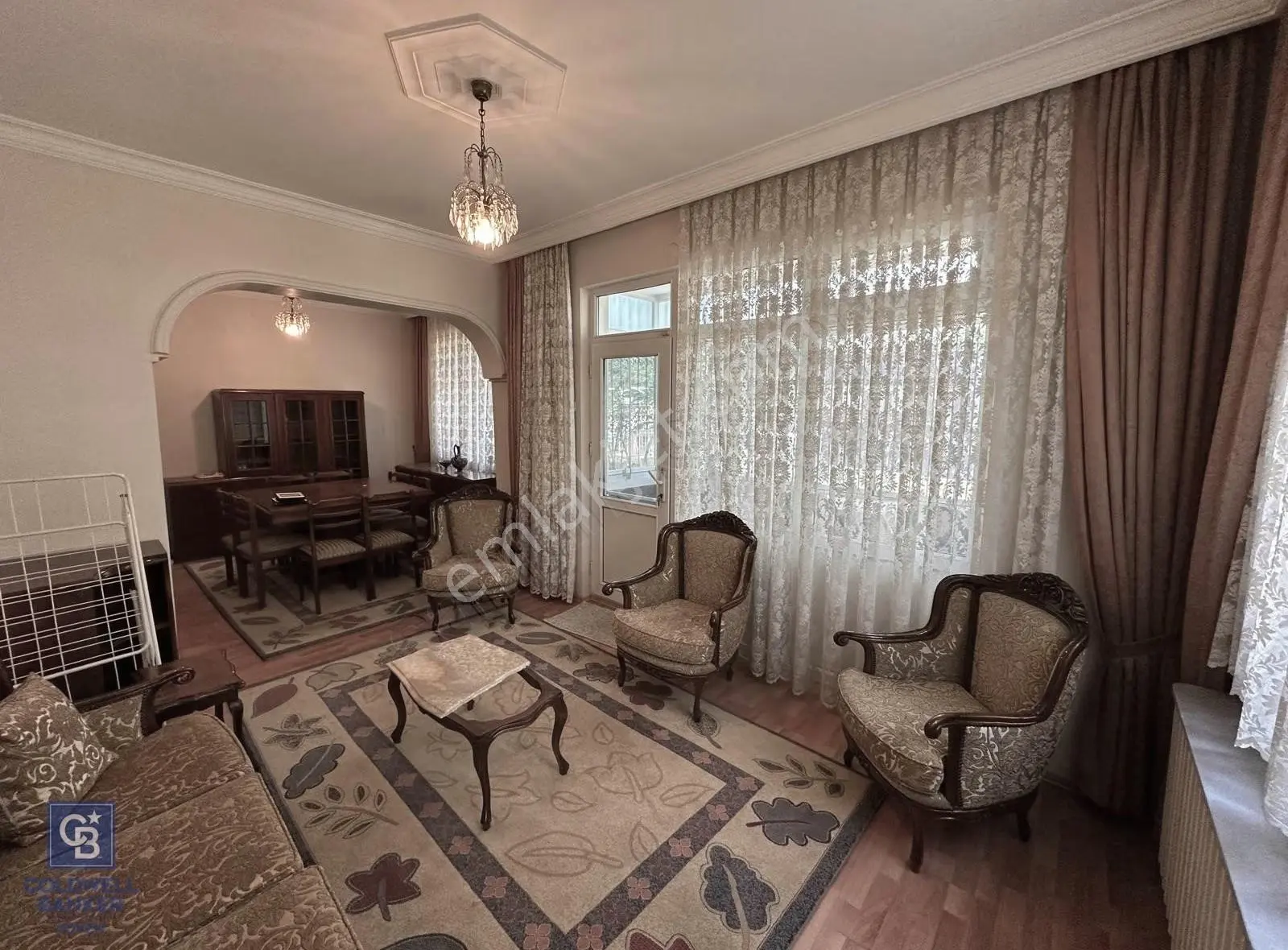 Çamlıca Mahallesi Kiralık Eşyalı 3+1 | Bahçe Manzaralı Daire - Görsel 4