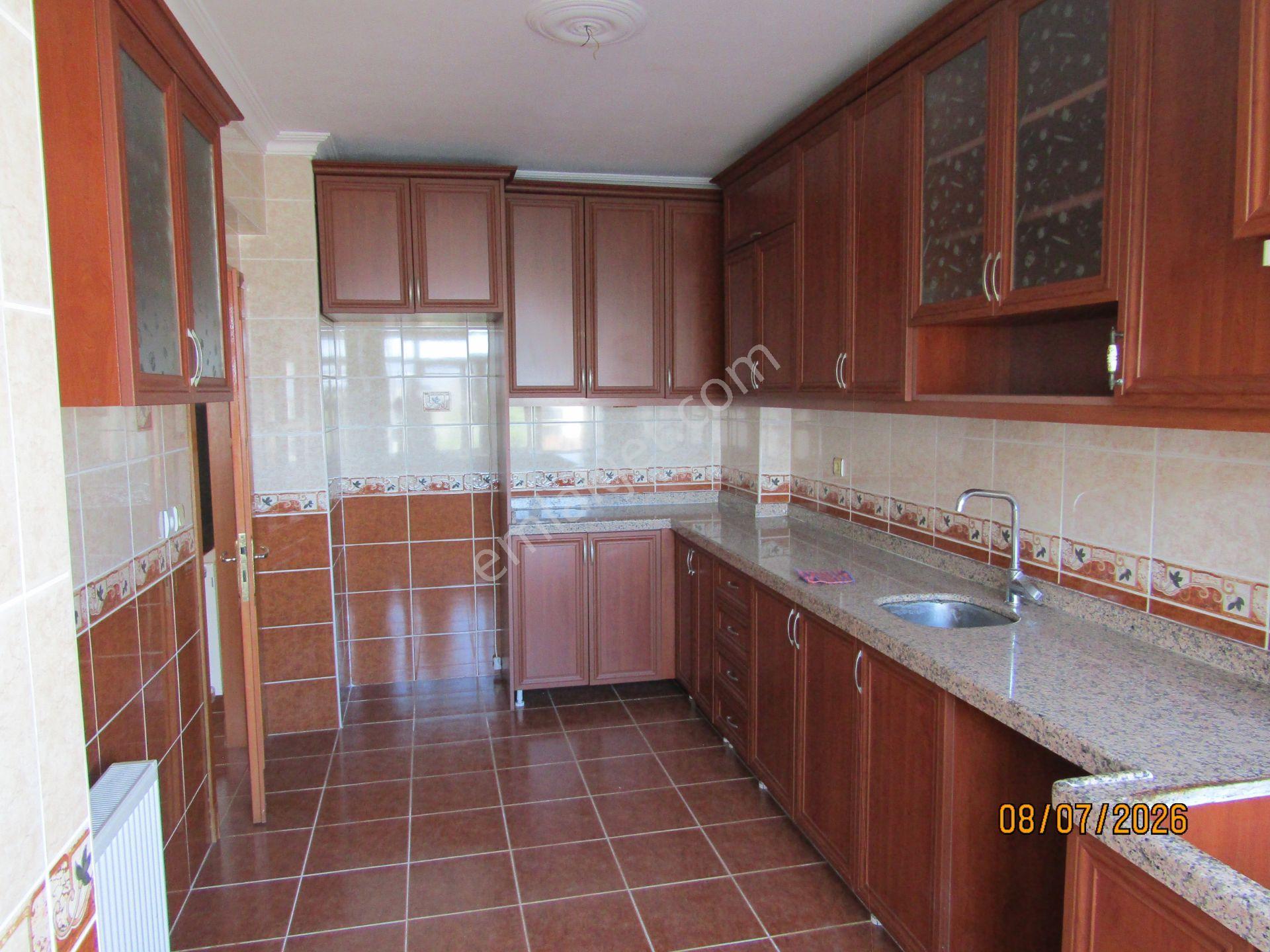E.n.f Emlaktan Satılık Daire Ferhat Paşada 3+1 130. M2.net 1.kat - Görsel 13