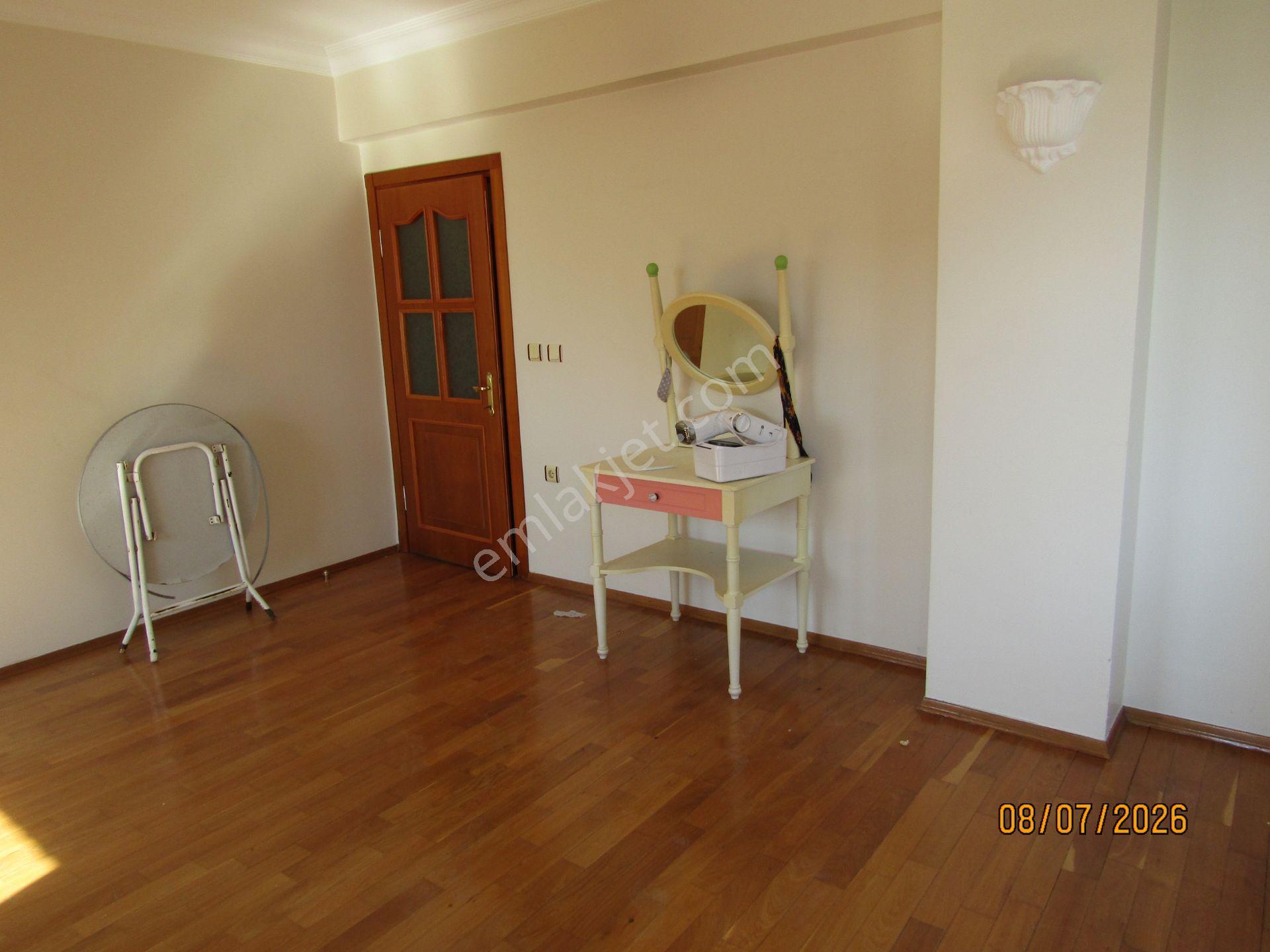 E.n.f Emlaktan Satılık Daire Ferhat Paşada 3+1 130. M2.net 1.kat - Görsel 6