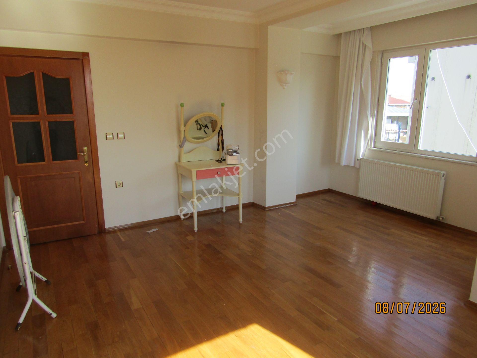 E.n.f Emlaktan Satılık Daire Ferhat Paşada 3+1 130. M2.net 1.kat - Görsel 8