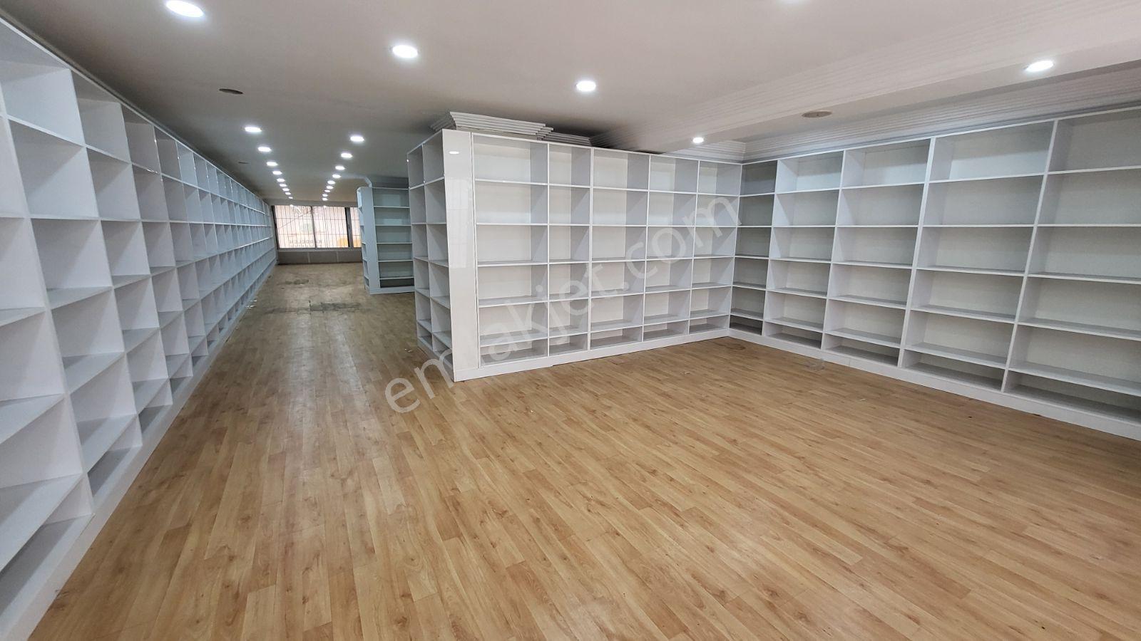 Antalya'nın Merkezinde 300m2 Dev Dükkan - Görsel 3