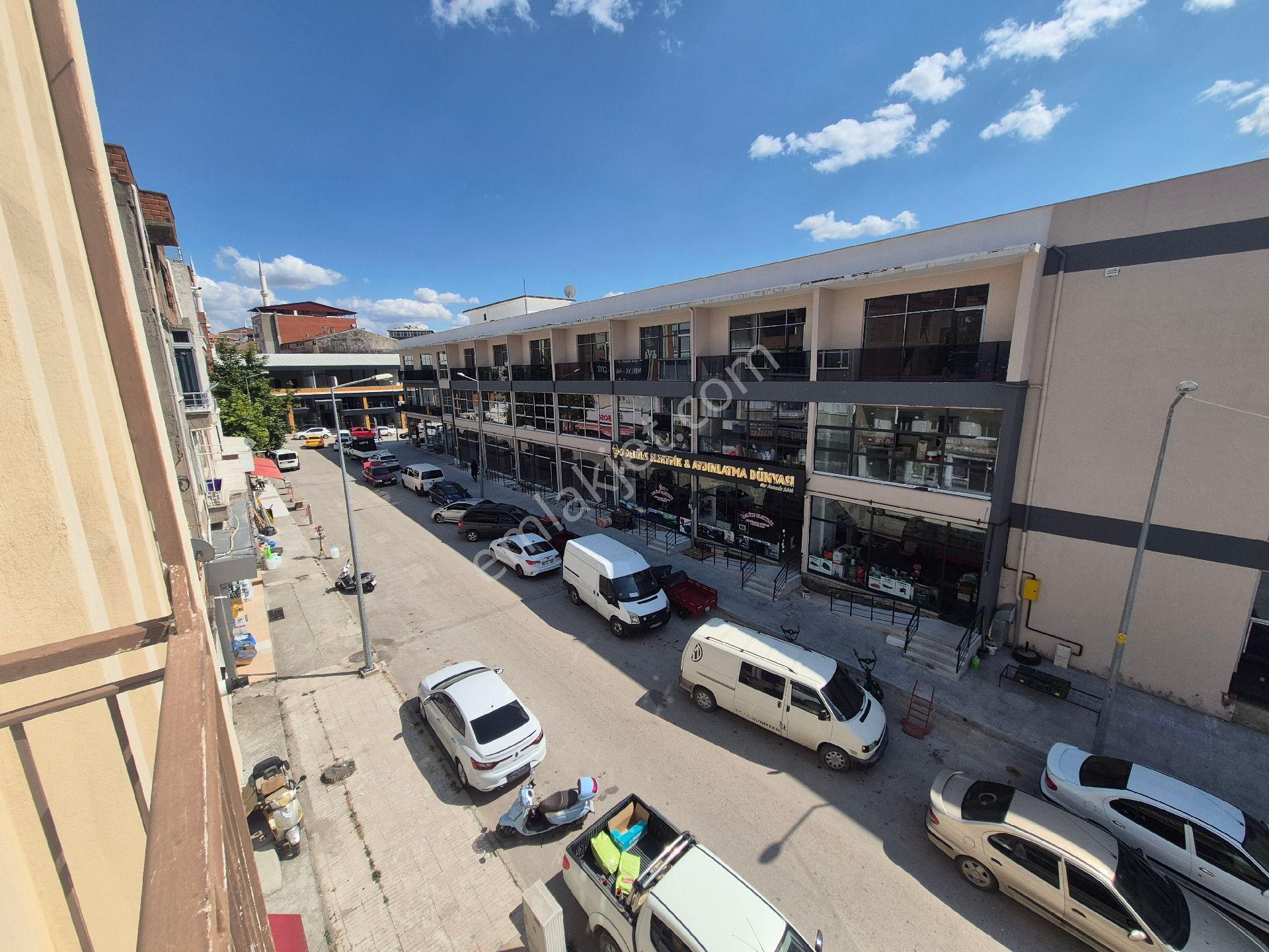 Kiralık 2+1 Daire Suluova Şehir Merkezinde - Görsel 14