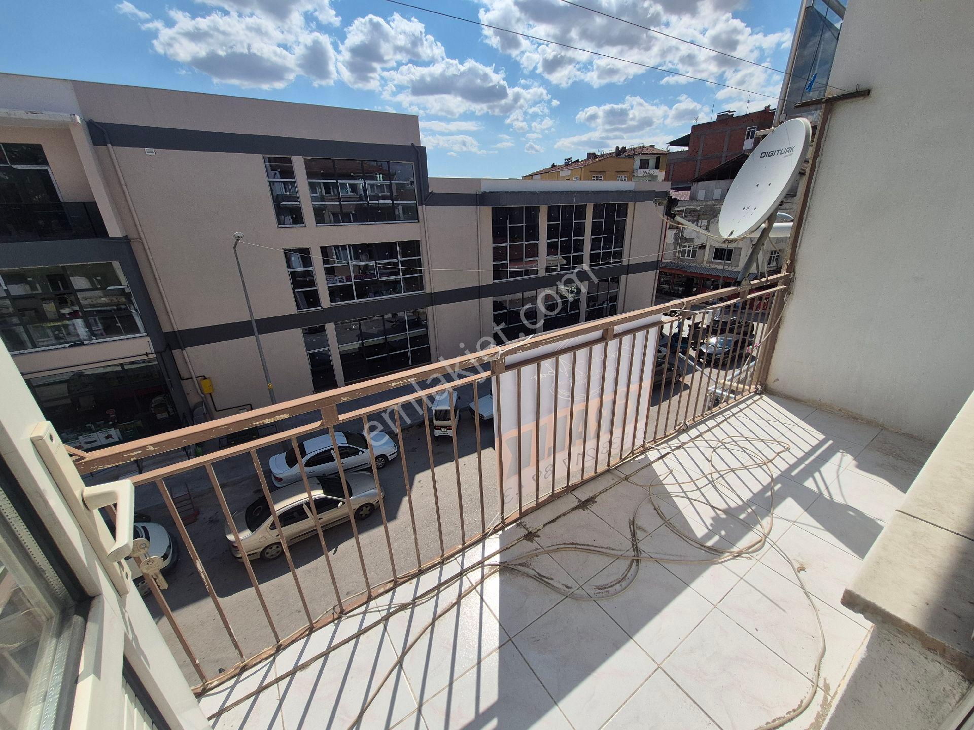 Kiralık 2+1 Daire Suluova Şehir Merkezinde - Görsel 12