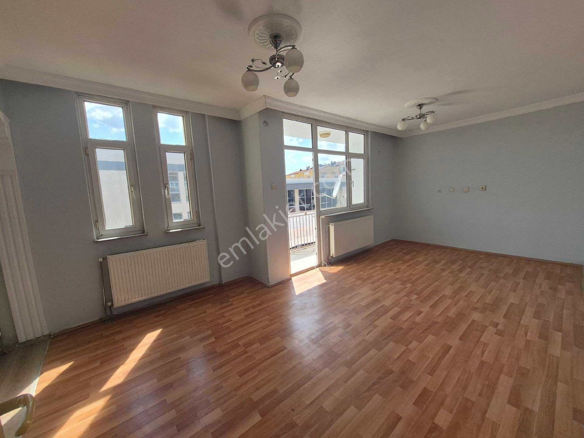 Kiralık 2+1 Daire Suluova Şehir Merkezinde - Görsel 8