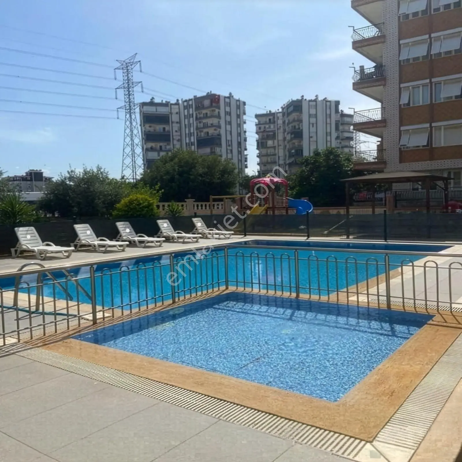 Karşıyaka Mahallesi'nde Havuzlu Site İçi Geniş 2+1 Daire - Görsel 10