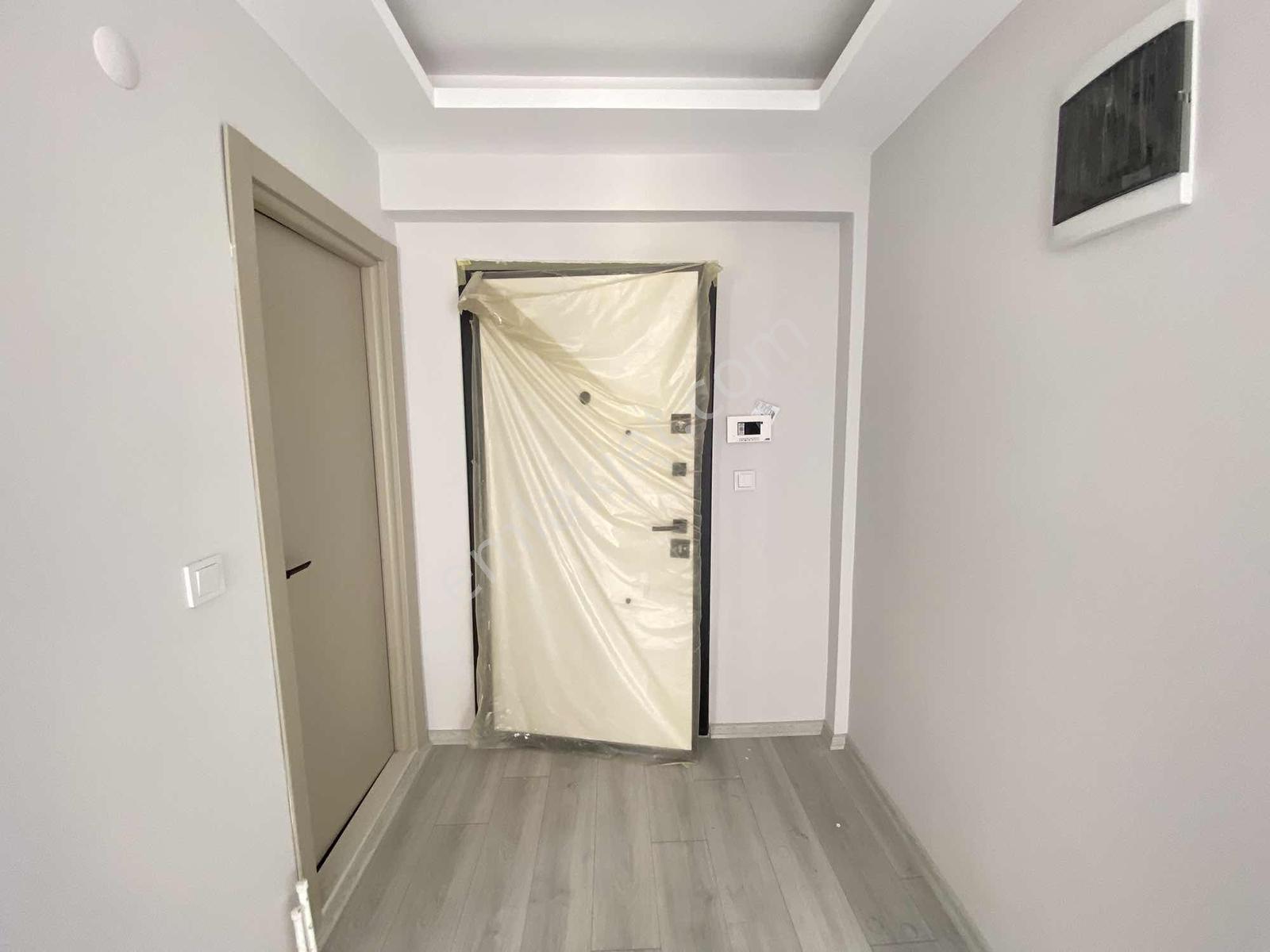 Akalında Bozyakada Sıfır Otoparklı Asansörlü 1+1 2+1 Satılık - Görsel 28