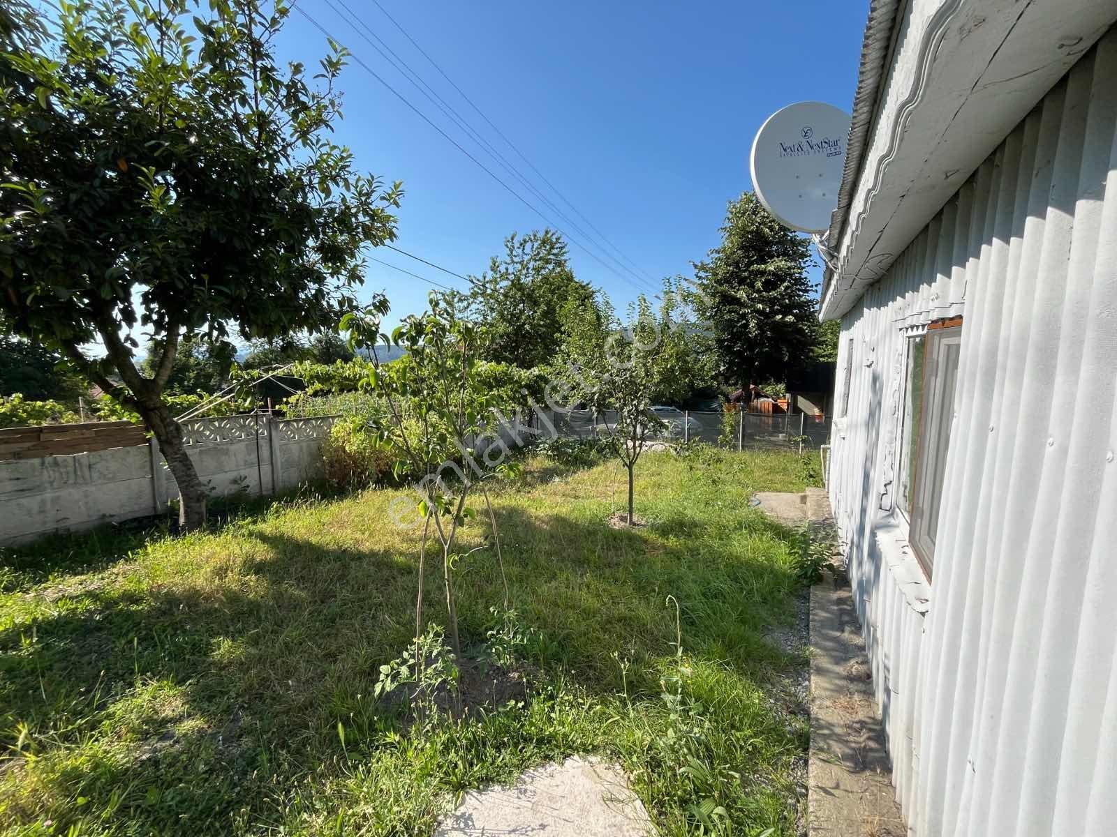 Ruşen Aydın Gyd'dan Kaynaşlı Sarıyer'de Köşe Başı Arsa Ve Ev - Görsel 27