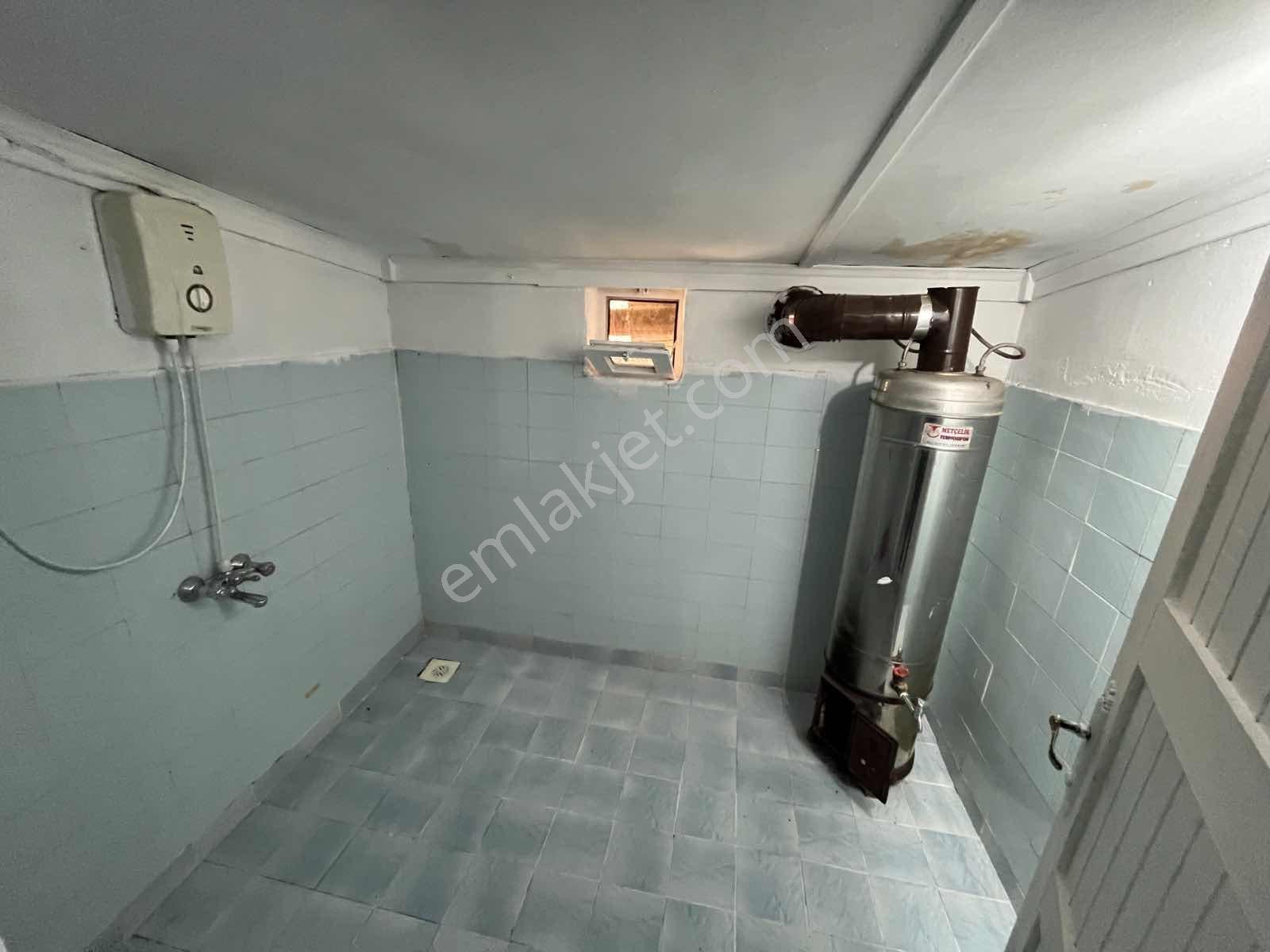 Ruşen Aydın Gyd'dan Kaynaşlı Sarıyer'de Köşe Başı Arsa Ve Ev - Görsel 21