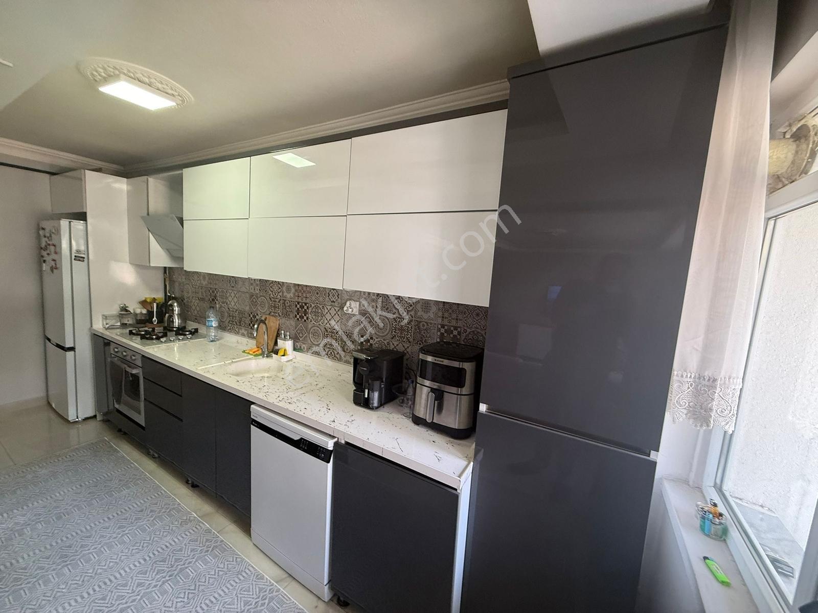 Tevfik Sağlam Caddesi Yakını 2+1 100m2 Lüx Yapılı Kiralık Daire - Görsel 13