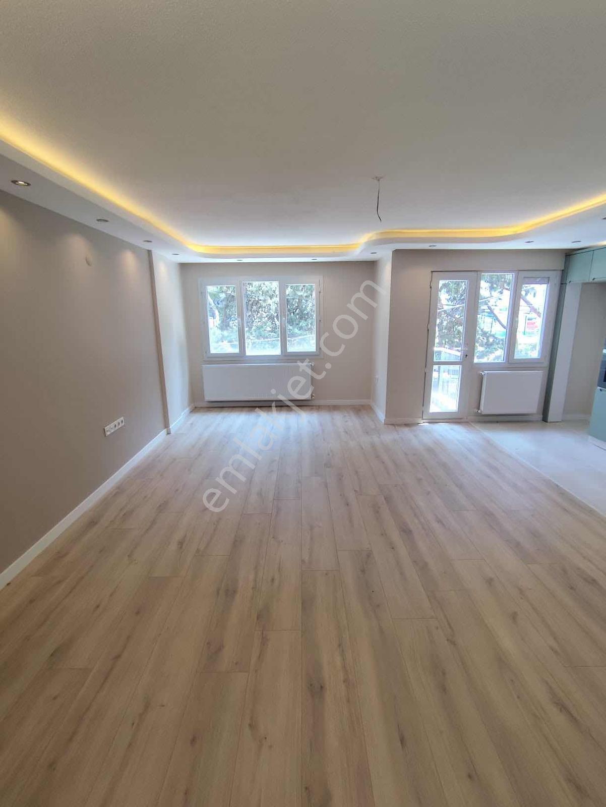 Tanju Okan Park Karşısı 3+1 Lüks Tadilatlı 125m2 Arakat Satılık - Görsel 27