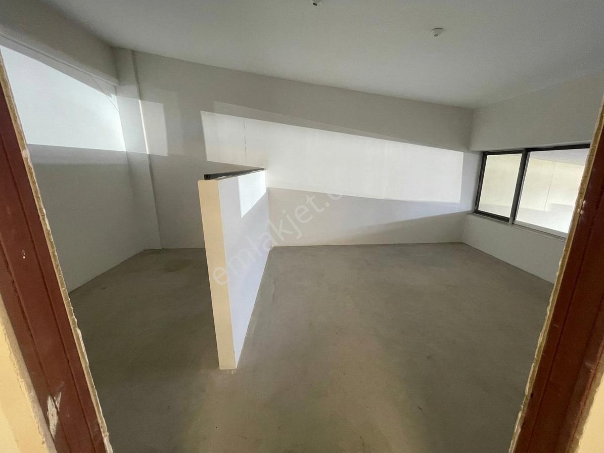 Akdeniz Sanayi'de 400 M² Devirlik 10 Yıllık Hırdavat Dükkanı - Görsel 28