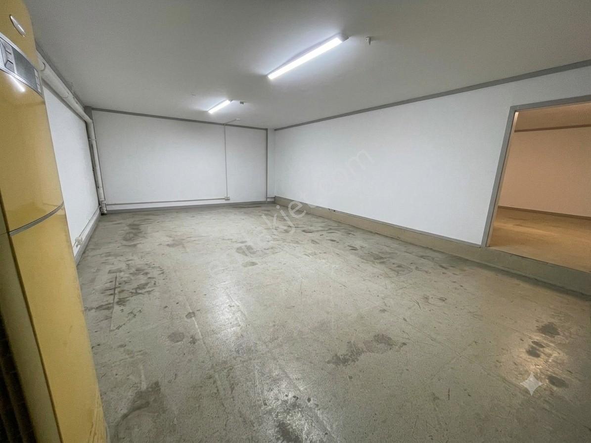 Akdeniz Sanayi'de 400 M² Devirlik 10 Yıllık Hırdavat Dükkanı - Görsel 6