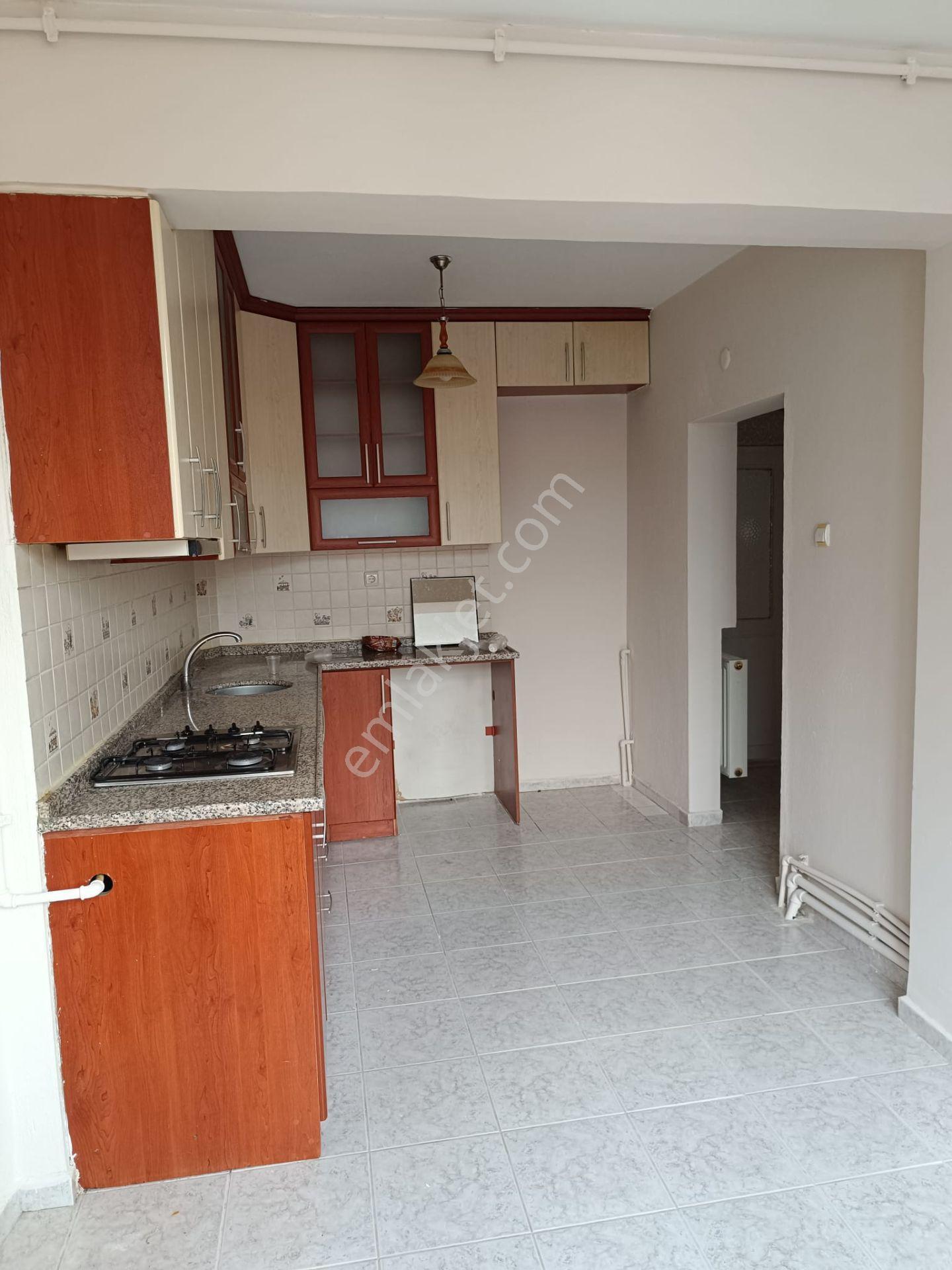 Kaan Emlaktan Sırakapılarda 3+1 Hesaplı Kiralık Daire - Görsel 14