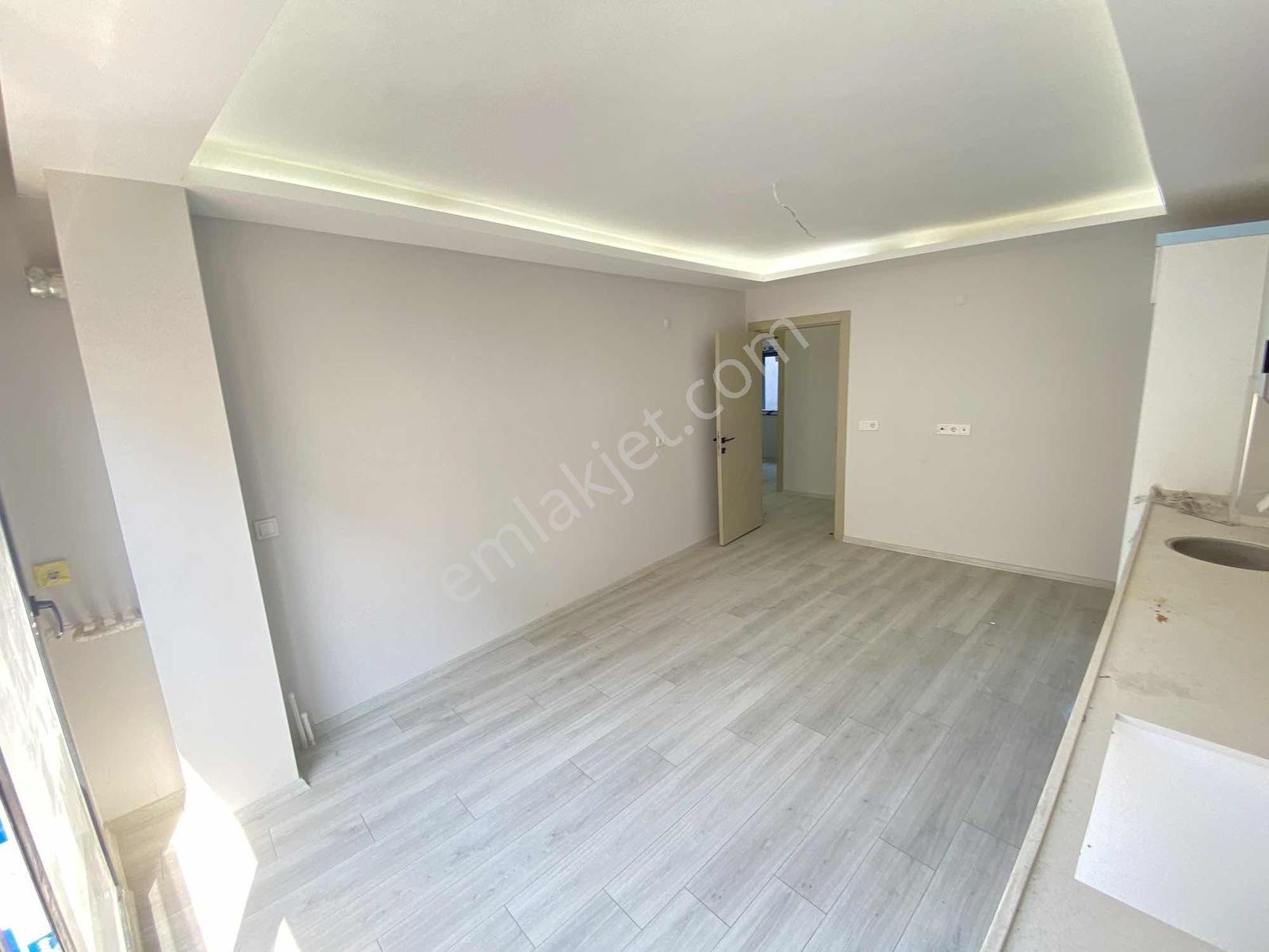 Akalından Arakat Asansörlü Otoparklı Oturuma Hazır 2+1 Sıfır - Görsel 4