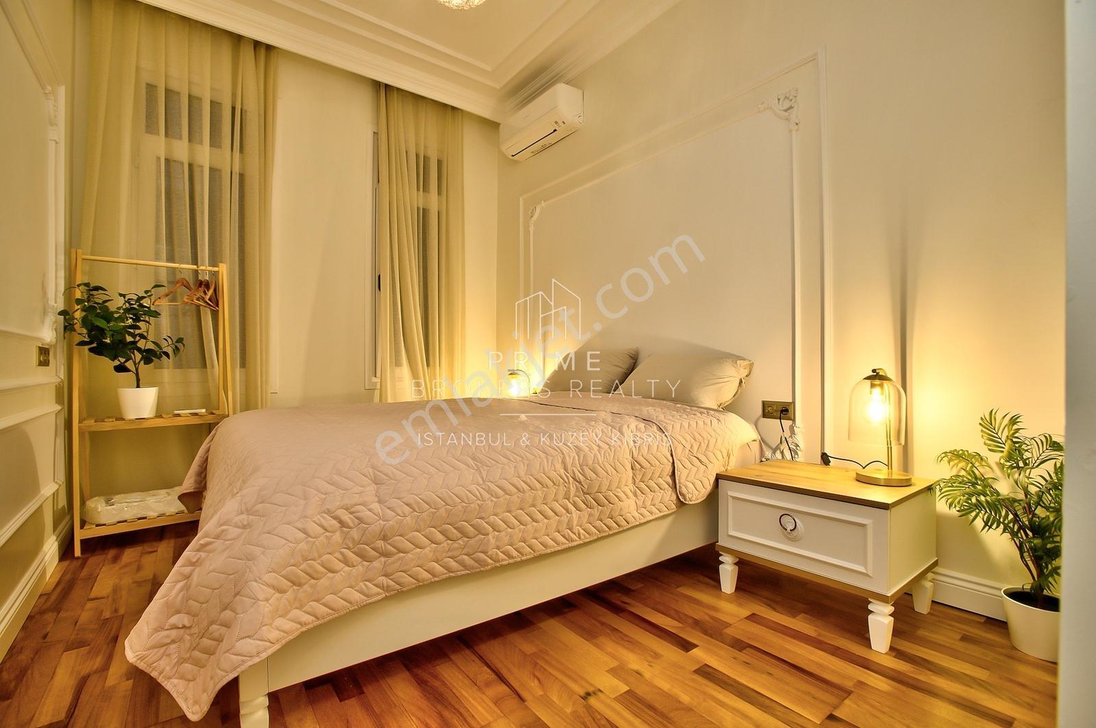Cihangir'de Tarihi Dokuda Harika Restore Edilmiş Eşyalı Kiralık - Görsel 14